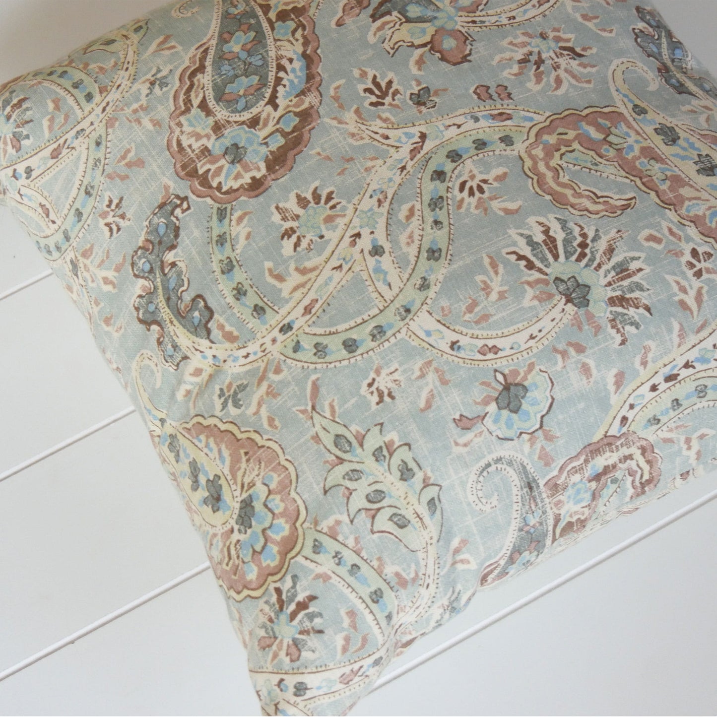 Vintage Teal Floral Detail Accent Pillow, Floral Throw Pillow, Vintage Floral Accent Pillow, Cottage Throw Pillow, Cottagecore Floral ACcent Pillow