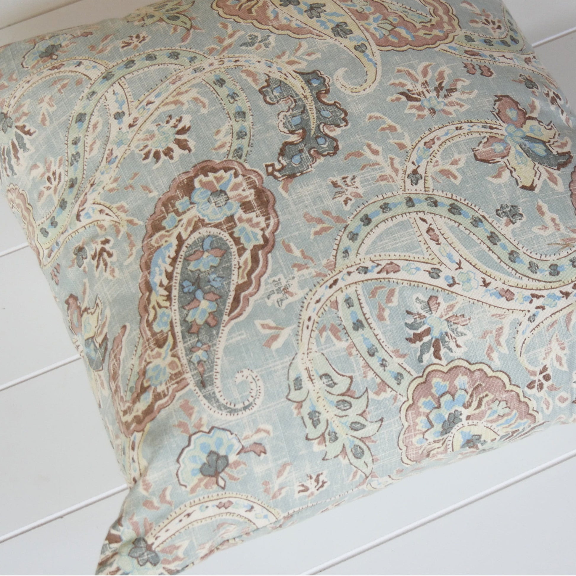 Vintage Teal Floral Detail Accent Pillow, Floral Throw Pillow, Vintage Floral Accent Pillow, Cottage Throw Pillow, Cottagecore Floral ACcent Pillow