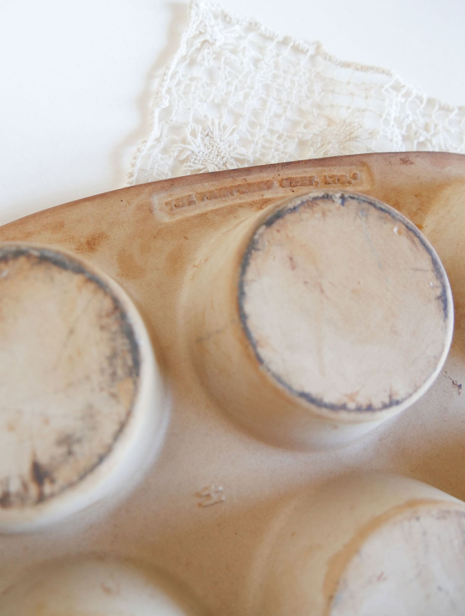 Pampered Chef Family Heritage Stoneware Muffin Pan Primtive Kitchen Decor Vintage Kitchen DEcor Farmhouse Kitchen Decor