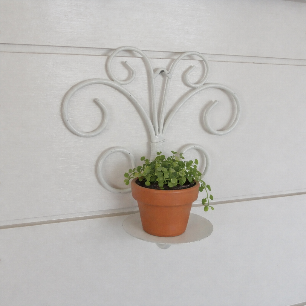 Vintage White Metal Wall Sconce, Cottagecore Wall Sconce, Cottage Wall Sconce, Vintage White Metal Wall Decor, Vintage Wall Mounted Plant Holder, Vintage Wall Decor
