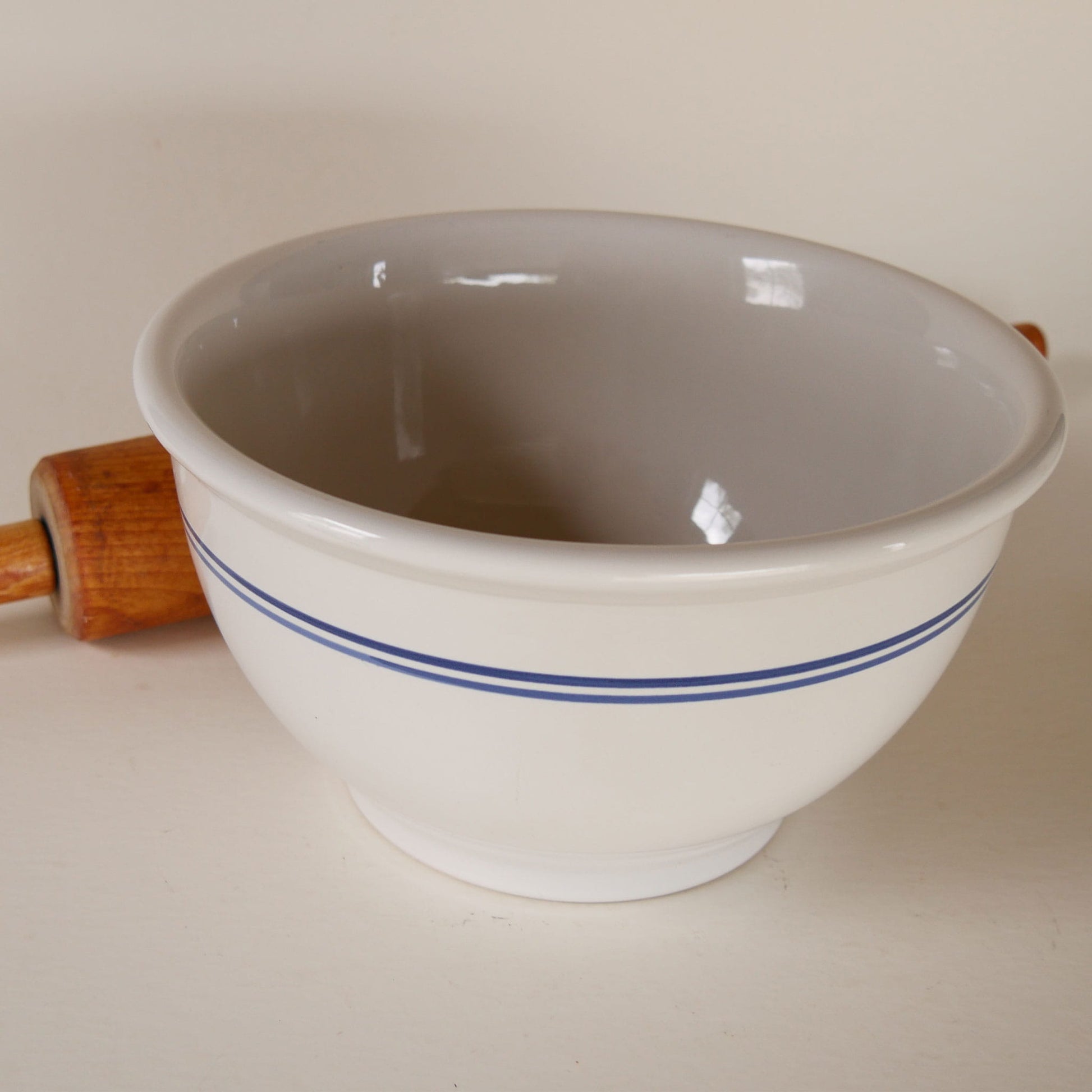 8.5in Vintage Blue Stripe Ceramic Bowl, Farmhouse Bowl, Vintage Blue Stripe Bowl, Vintage Farmhouse Bowl, Vintage Bowl, Vintage Blue and White Bowl