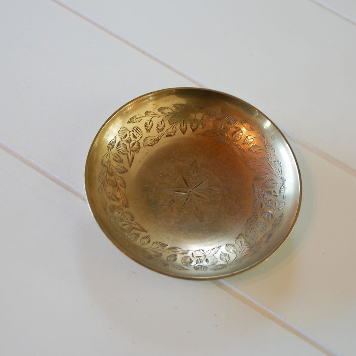 Vintage Brass Floral Etched Round Dish, Vintage Brass Decor, Vintage Brass Decor, Brass Etched Decor, Floral Etched Brass Dish