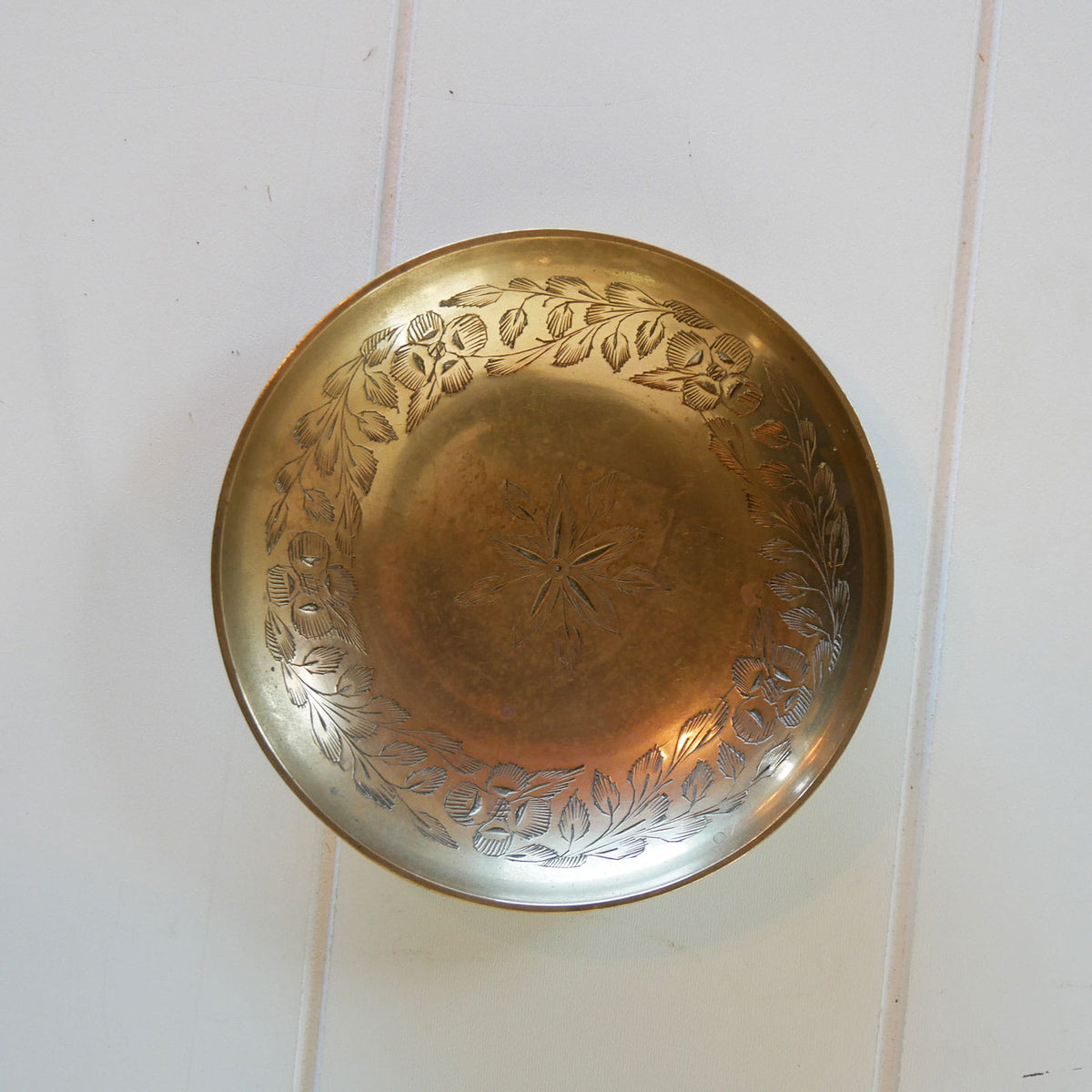 Vintage Brass Floral Etched Round Dish, Vintage Brass Decor, Vintage Brass Decor, Brass Etched Decor, Floral Etched Brass Dish