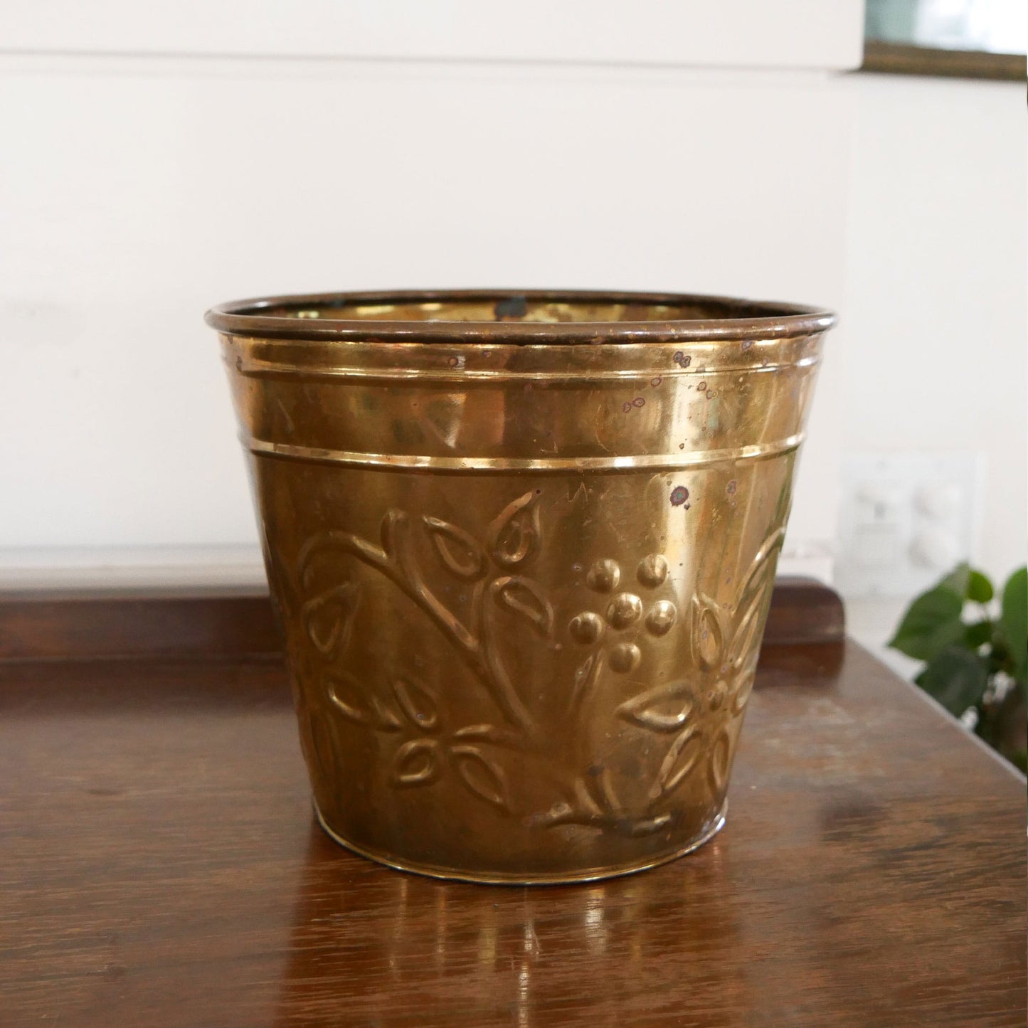 Small Vintage Brass Planter, Floral Brass Planter, Vintage Brass Planter, Vintage Round Brass Planter, VIntage Brass Decor