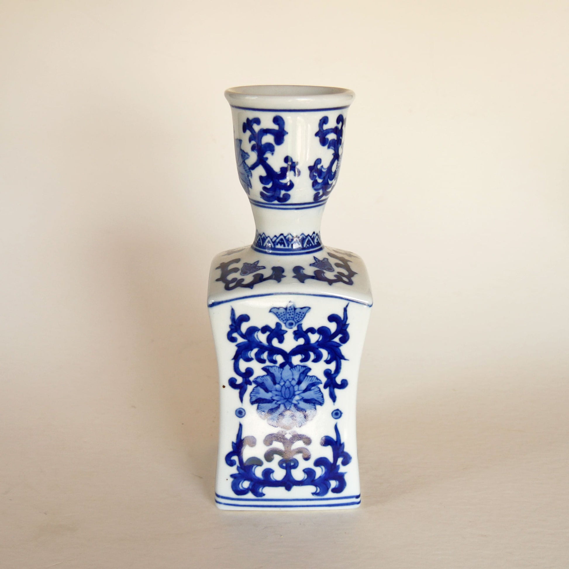 VIntage-Chinese-Blue-and-White-Floral-Porcelain-Vase, Vintage Chinese Blue Floral Vase, Vintage Blue and White FLoral Vase, BLue and White Cottagecore Decor