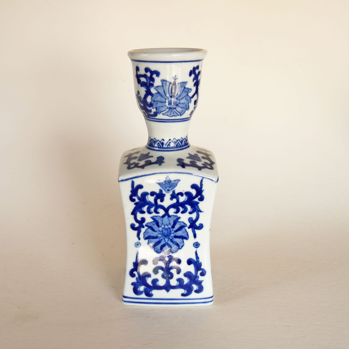 VIntage-Chinese-Blue-and-White-Floral-Porcelain-Vase, Vintage Chinese Blue Floral Vase, Vintage Blue and White FLoral Vase, BLue and White Cottagecore Decor