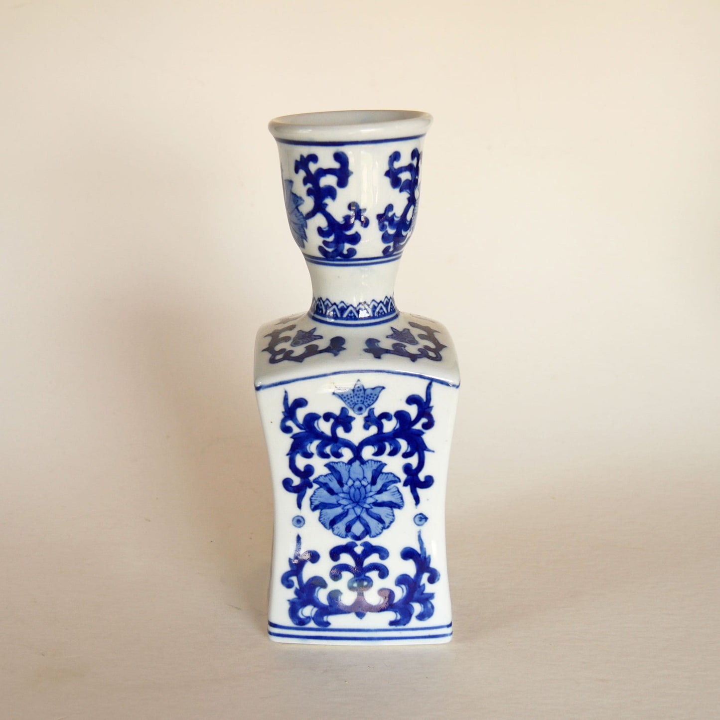 VIntage-Chinese-Blue-and-White-Floral-Porcelain-Vase, Vintage Chinese Blue Floral Vase, Vintage Blue and White FLoral Vase, BLue and White Cottagecore Decor