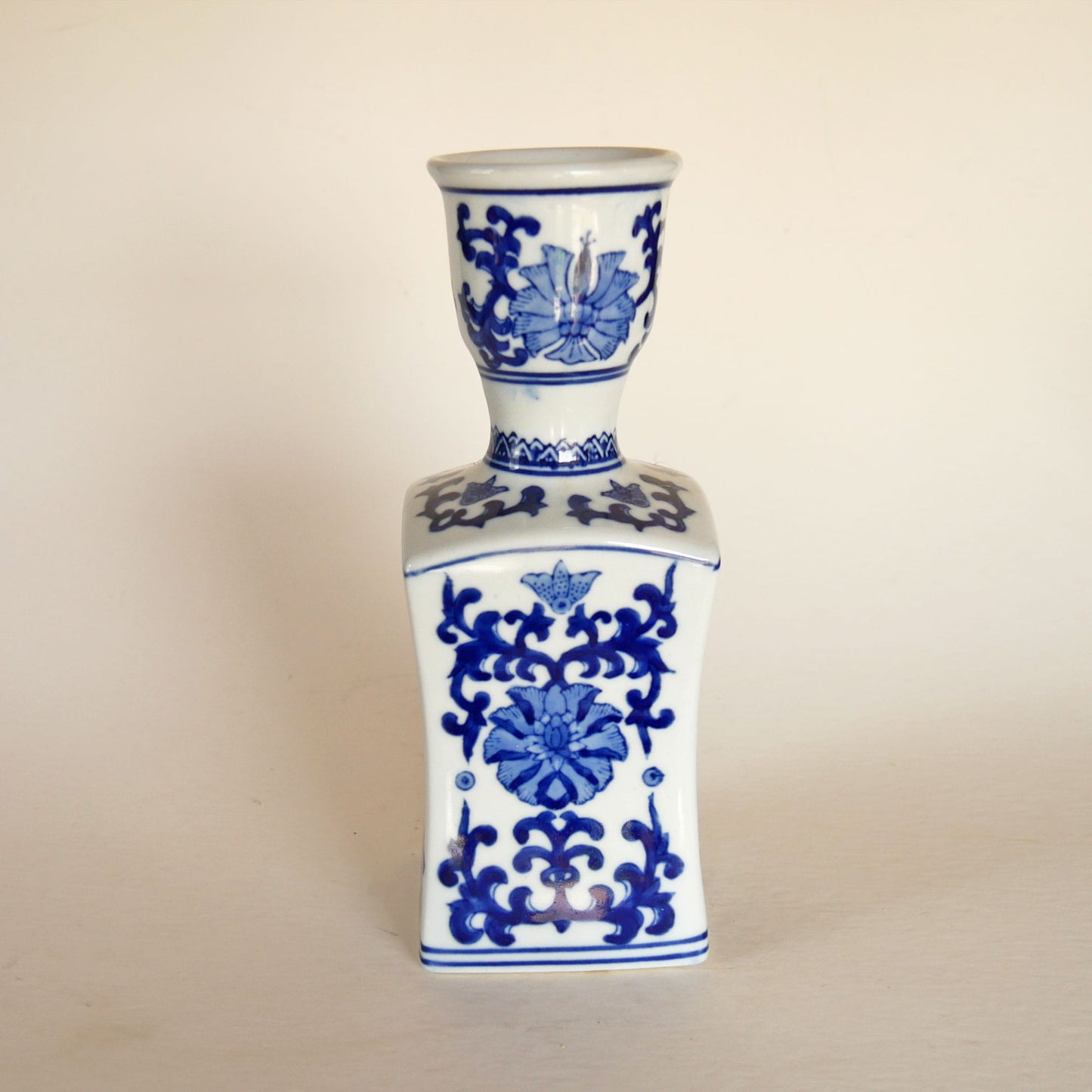 VIntage-Chinese-Blue-and-White-Floral-Porcelain-Vase, Vintage Chinese Blue Floral Vase, Vintage Blue and White FLoral Vase, BLue and White Cottagecore Decor