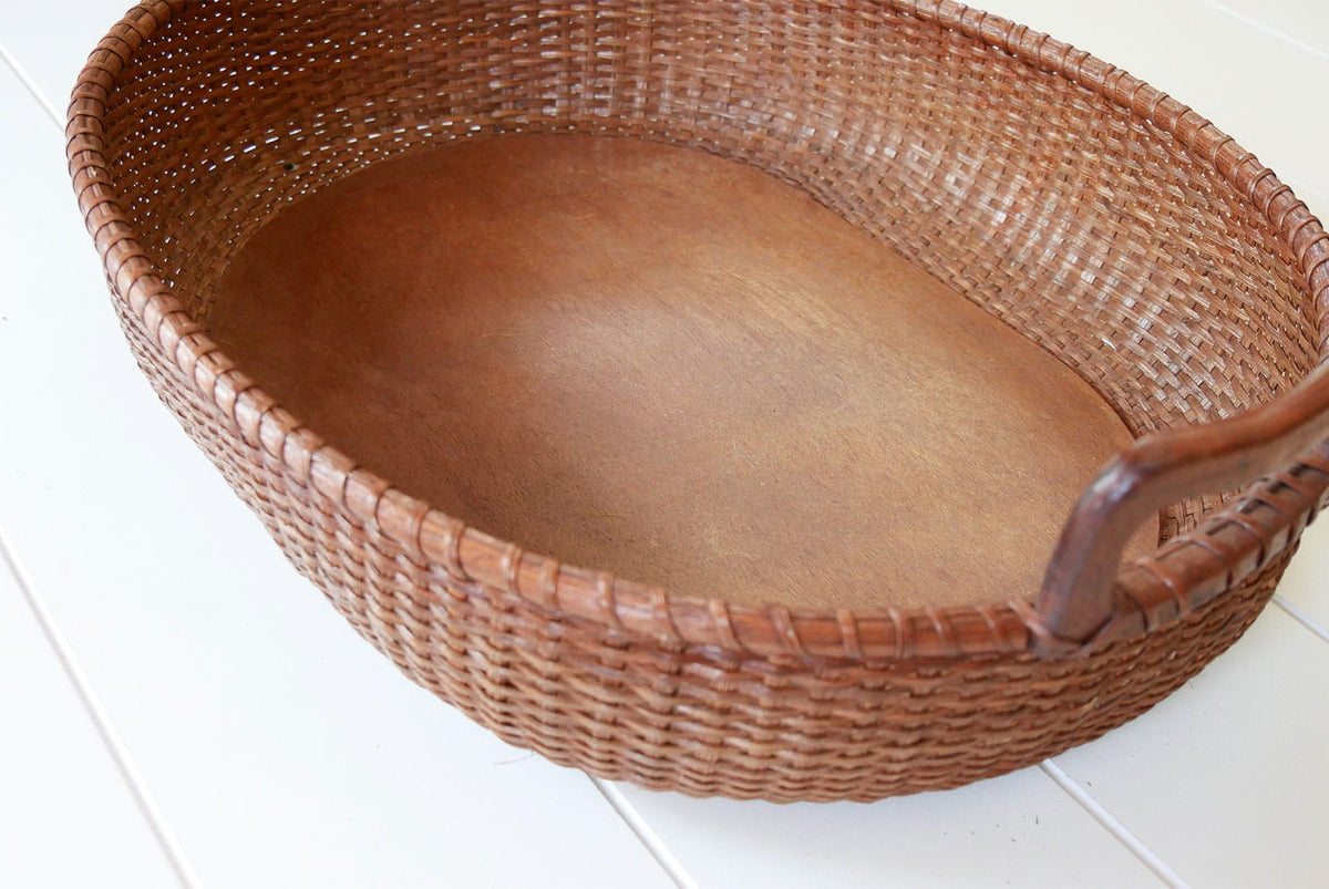 Vintage Brown Basket Tray with Handles, Cottacore Basket Decor, Vintage Basket Decor, Vintage Cottage Basket Tray, Vintage Farmhose Basket Tray, Brown Basket Tray and Handles