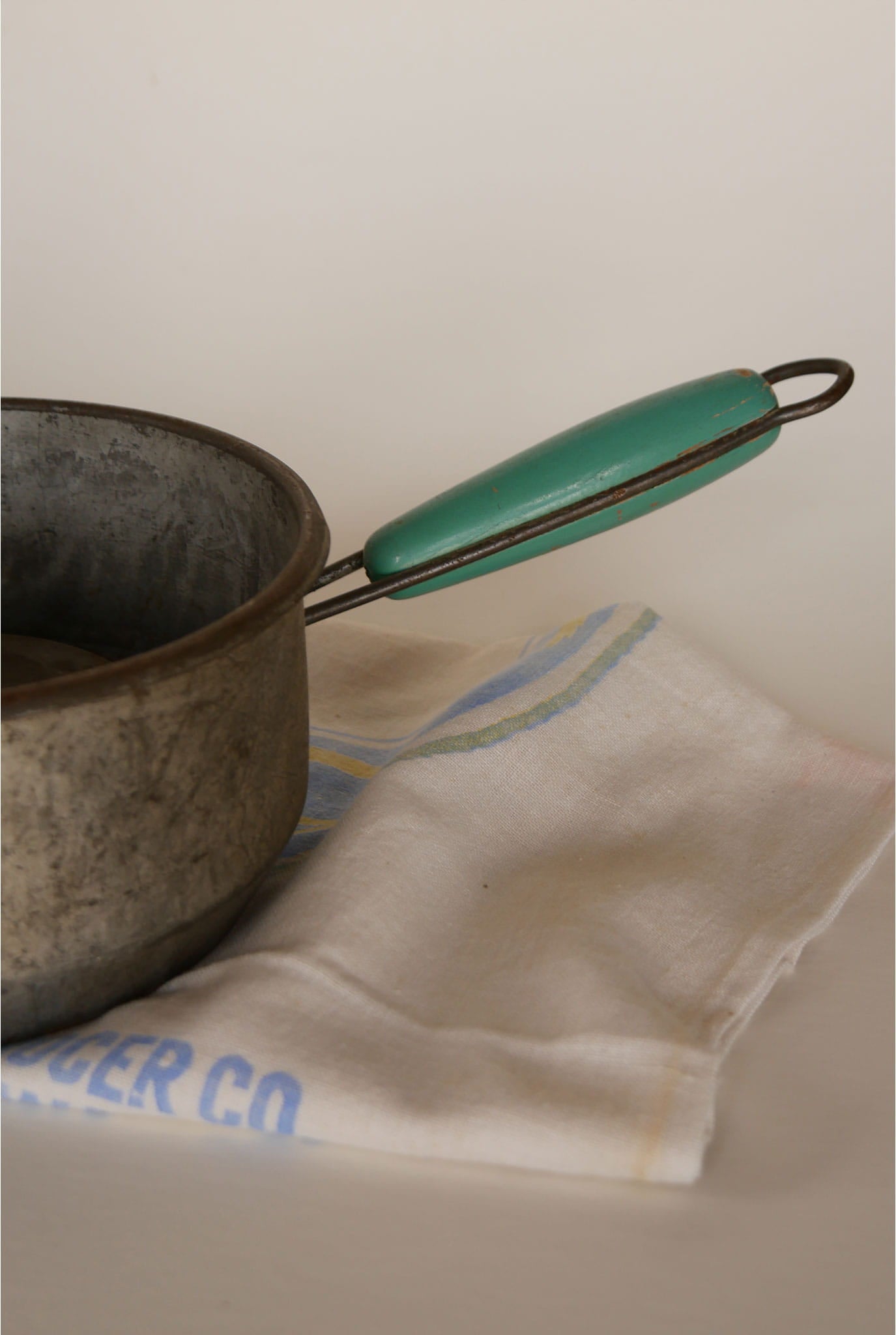 Vintage Foley Food Mill, Vintage Kitchen Grinder, Vintage Kitchen Utensils, Retro Kitchen Tools, Vintage Kitchen Tools, Retro Green VIntage Kitchen Decor, Vintage Metal Grinder, Vintage kithen