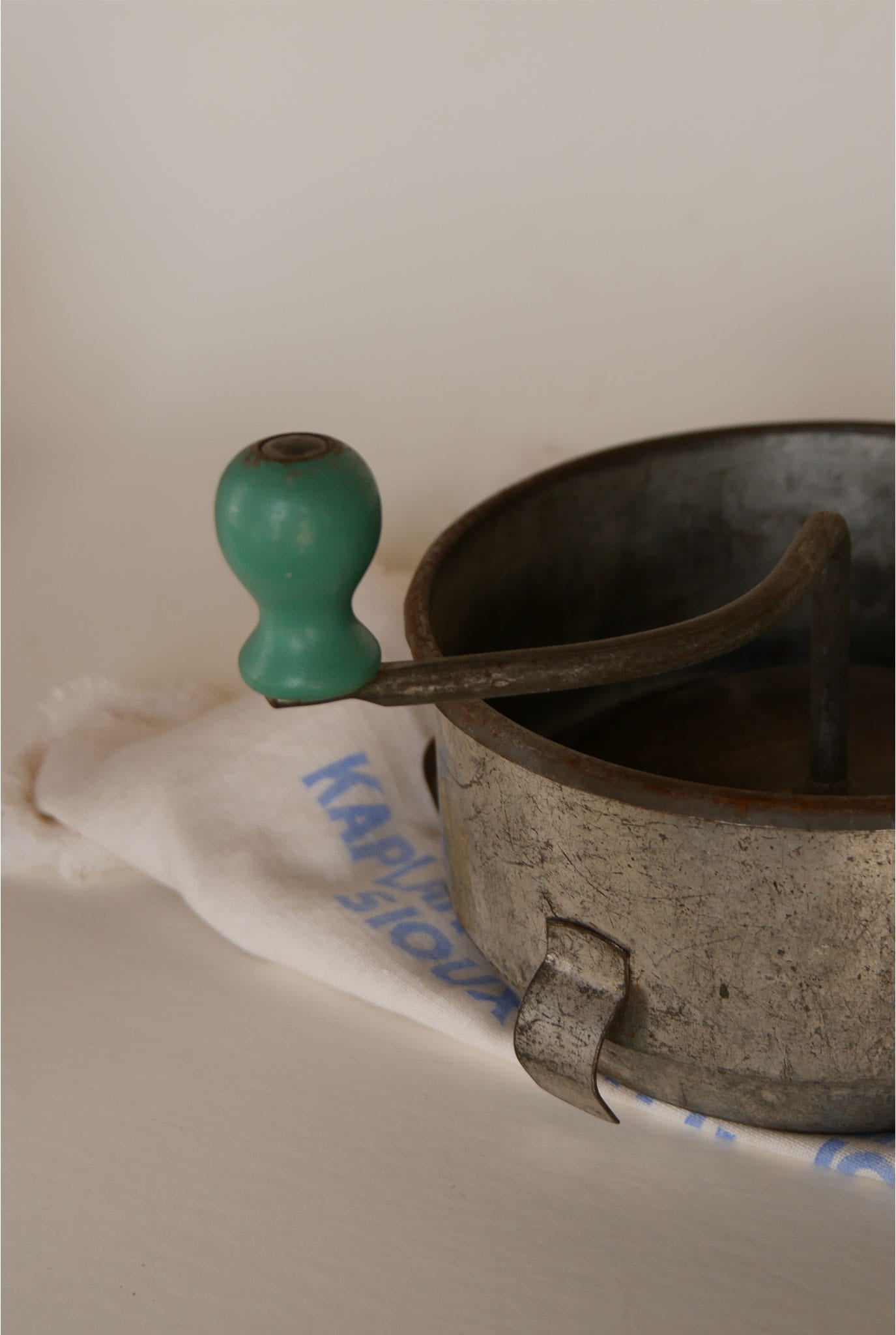 Vintage Foley Food Mill, Vintage Kitchen Grinder, Vintage Kitchen Utensils, Retro Kitchen Tools, Vintage Kitchen Tools, Retro Green VIntage Kitchen Decor, Vintage Metal Grinder, Vintage kithen