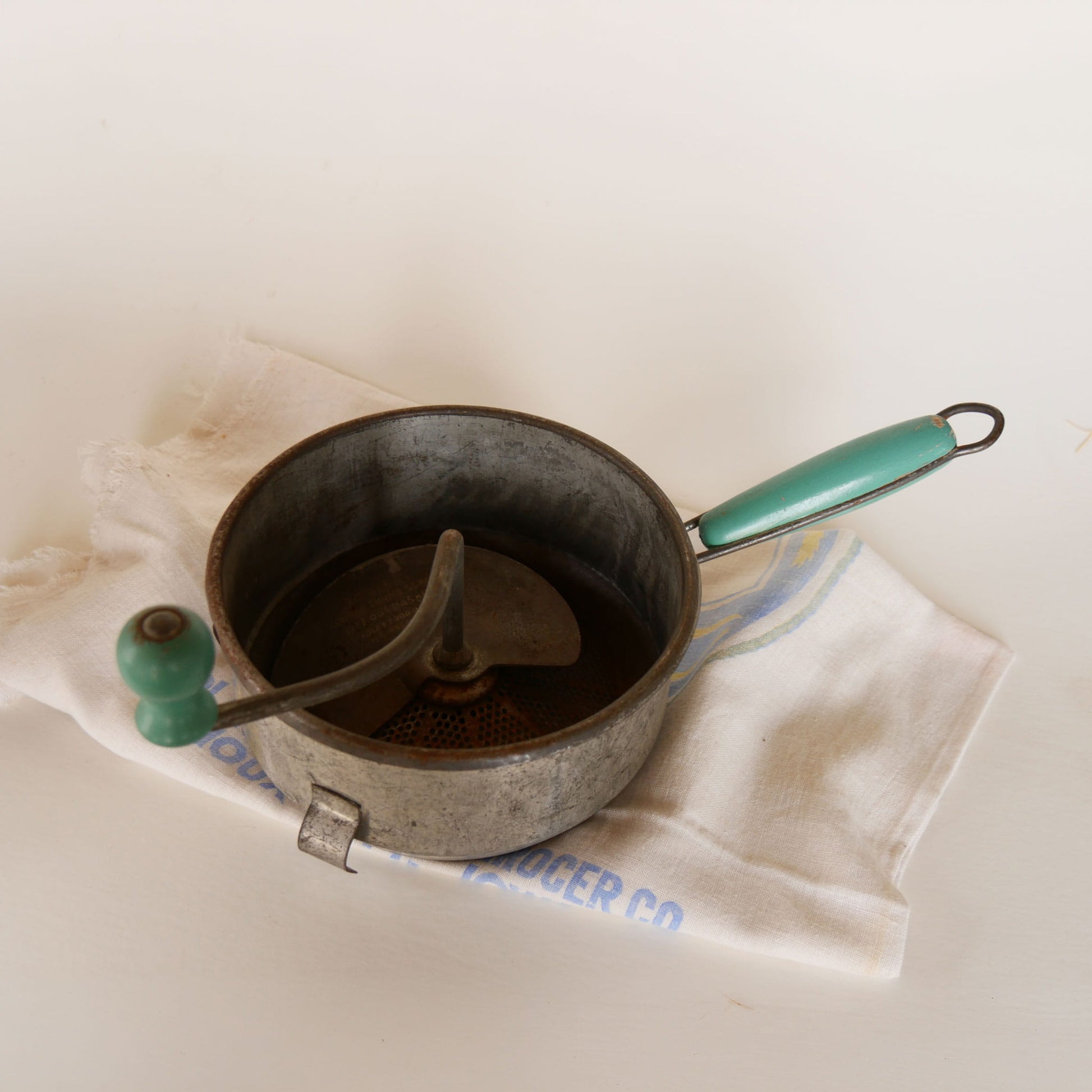 Vintage Foley Food Mill, Vintage Kitchen Grinder, Vintage Kitchen Utensils, Retro Kitchen Tools, Vintage Kitchen Tools, Retro Green VIntage Kitchen Decor, Vintage Metal Grinder, Vintage kithen