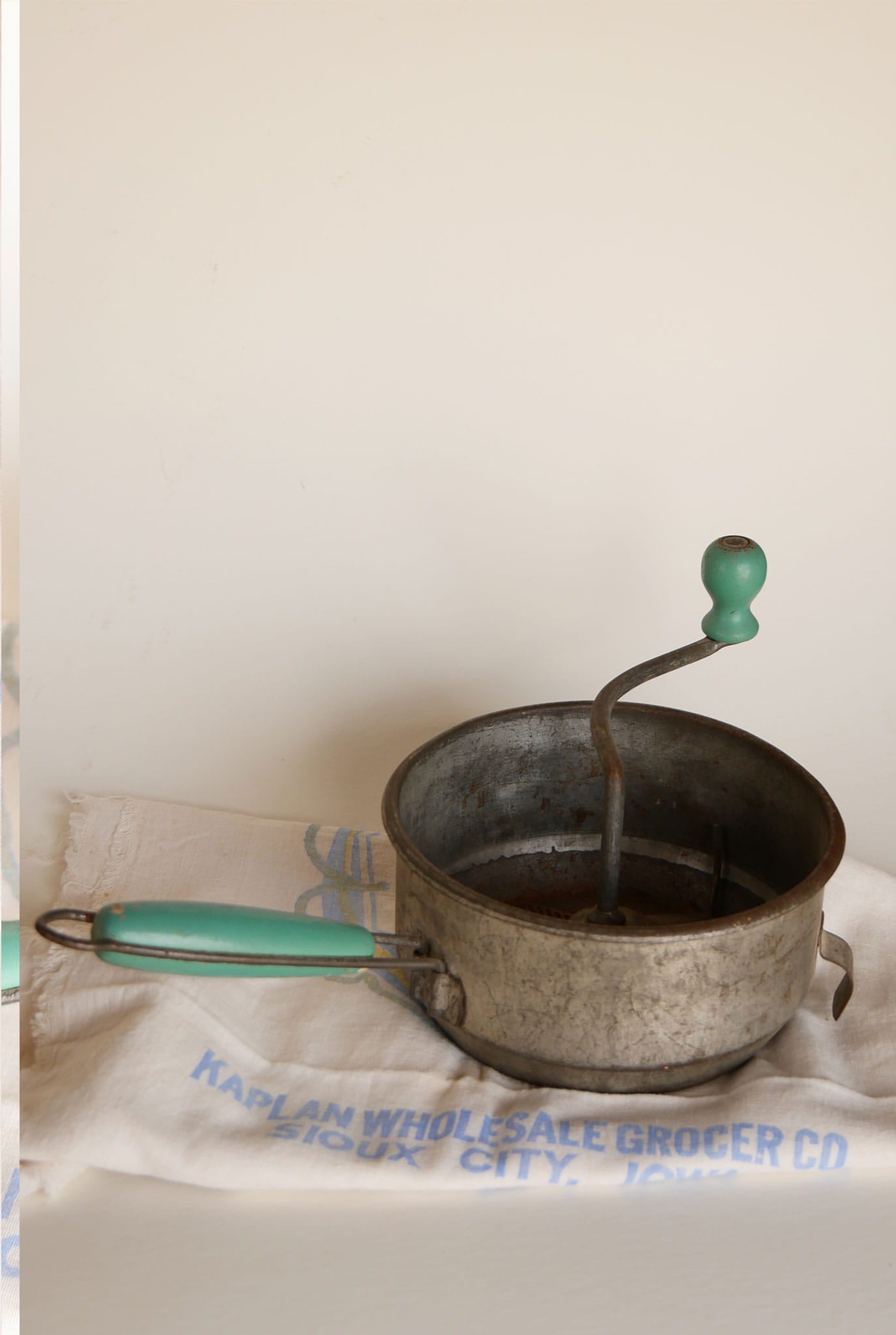 Vintage Foley Food Mill, Vintage Kitchen Grinder, Vintage Kitchen Utensils, Retro Kitchen Tools, Vintage Kitchen Tools, Retro Green VIntage Kitchen Decor, Vintage Metal Grinder, Vintage kithen