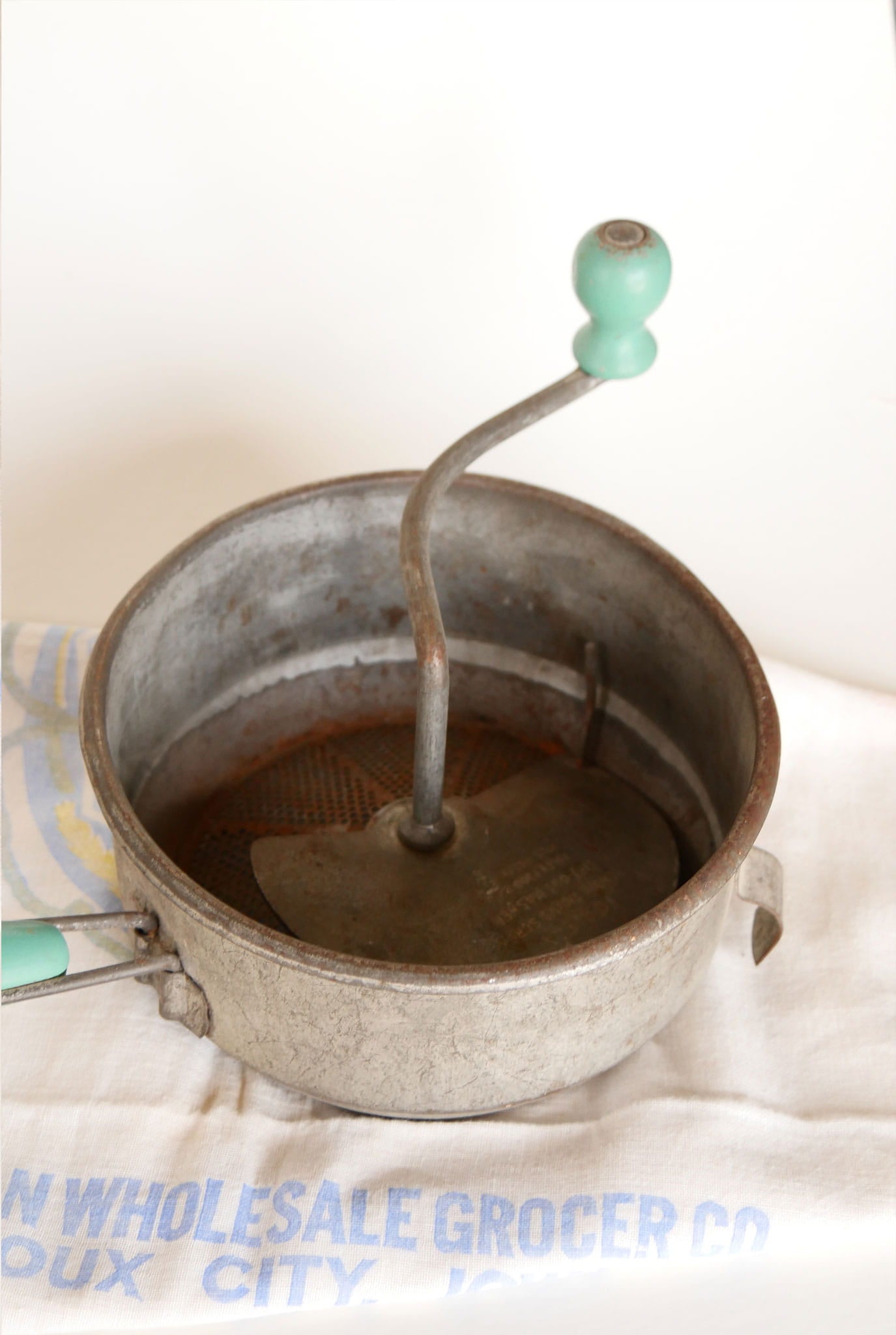 Vintage Foley Food Mill, Vintage Kitchen Grinder, Vintage Kitchen Utensils, Retro Kitchen Tools, Vintage Kitchen Tools, Retro Green VIntage Kitchen Decor, Vintage Metal Grinder, Vintage kithen