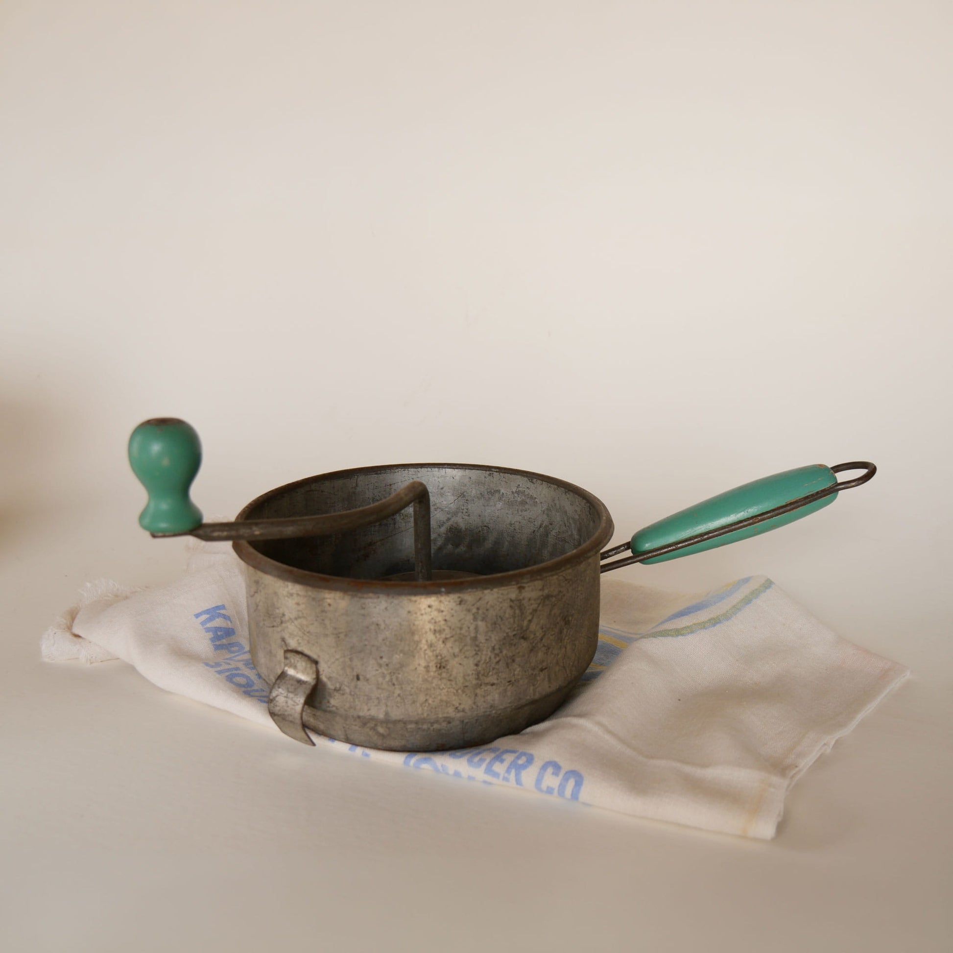 Vintage Foley Food Mill, Vintage Kitchen Grinder, Vintage Kitchen Utensils, Retro Kitchen Tools, Vintage Kitchen Tools, Retro Green VIntage Kitchen Decor, Vintage Metal Grinder, Vintage kithen