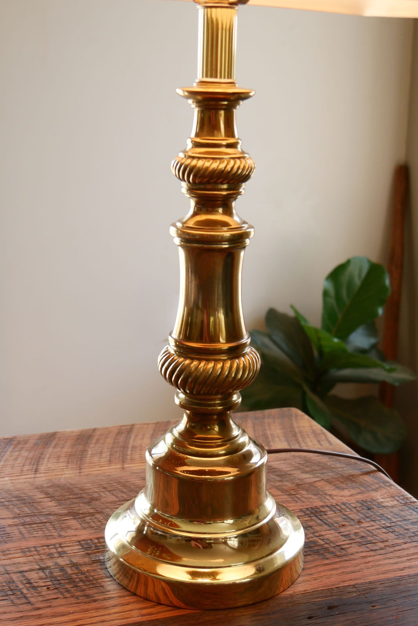 Vintage gold Table Lamp, Gold Table Lamp, Vintage Gold Braided Detail Table Lamp, Art Deco Gold Lamp