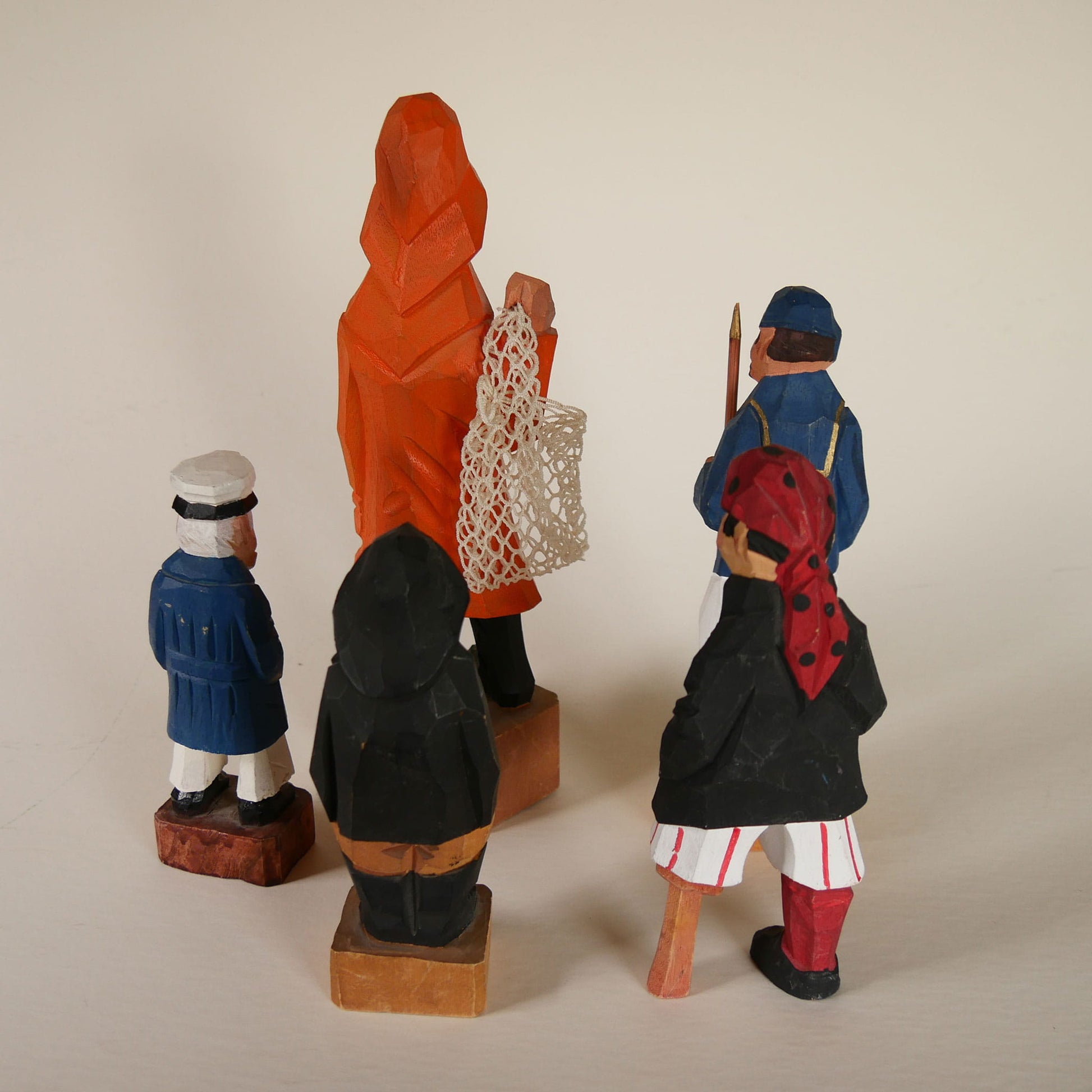 Hand carved and painted wood sea captian figurine, Hand carved and painted wood fisherman figurine, Hand carved and painted wood sailor figurine, nautical figurines, hand carved nautical captain