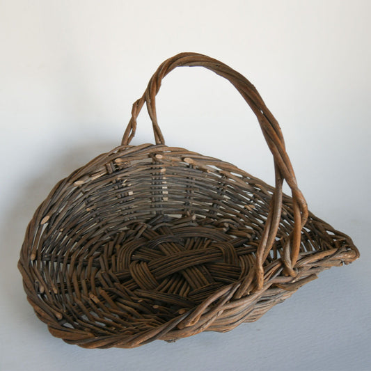 Handwoven Willow Harvest Basket, Cottagecore Basket, Vintage Harvest Basket, Stick Harvest Basket, Stick Woven Harvest Basket