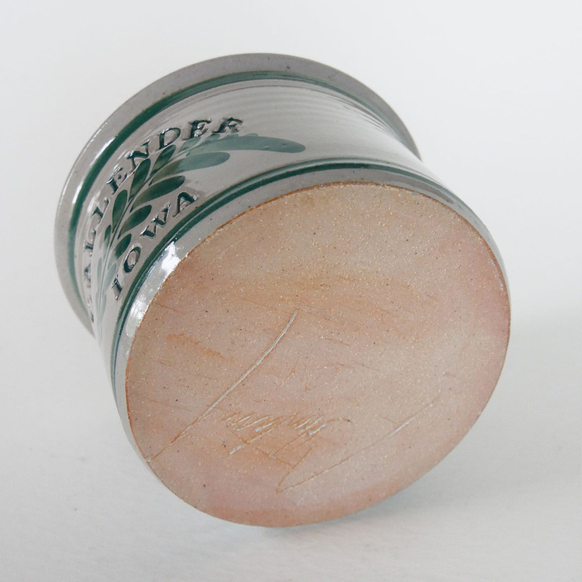 Vintage Iowa Pottery Vase, Iowa Pottery Vase, Vintage Botanical Pottery, Callendar Iowa Pottery, Callendar Iowa Memorbelia, Iowa Pottery, Country Pottery Vase, Farmhouse Pottery