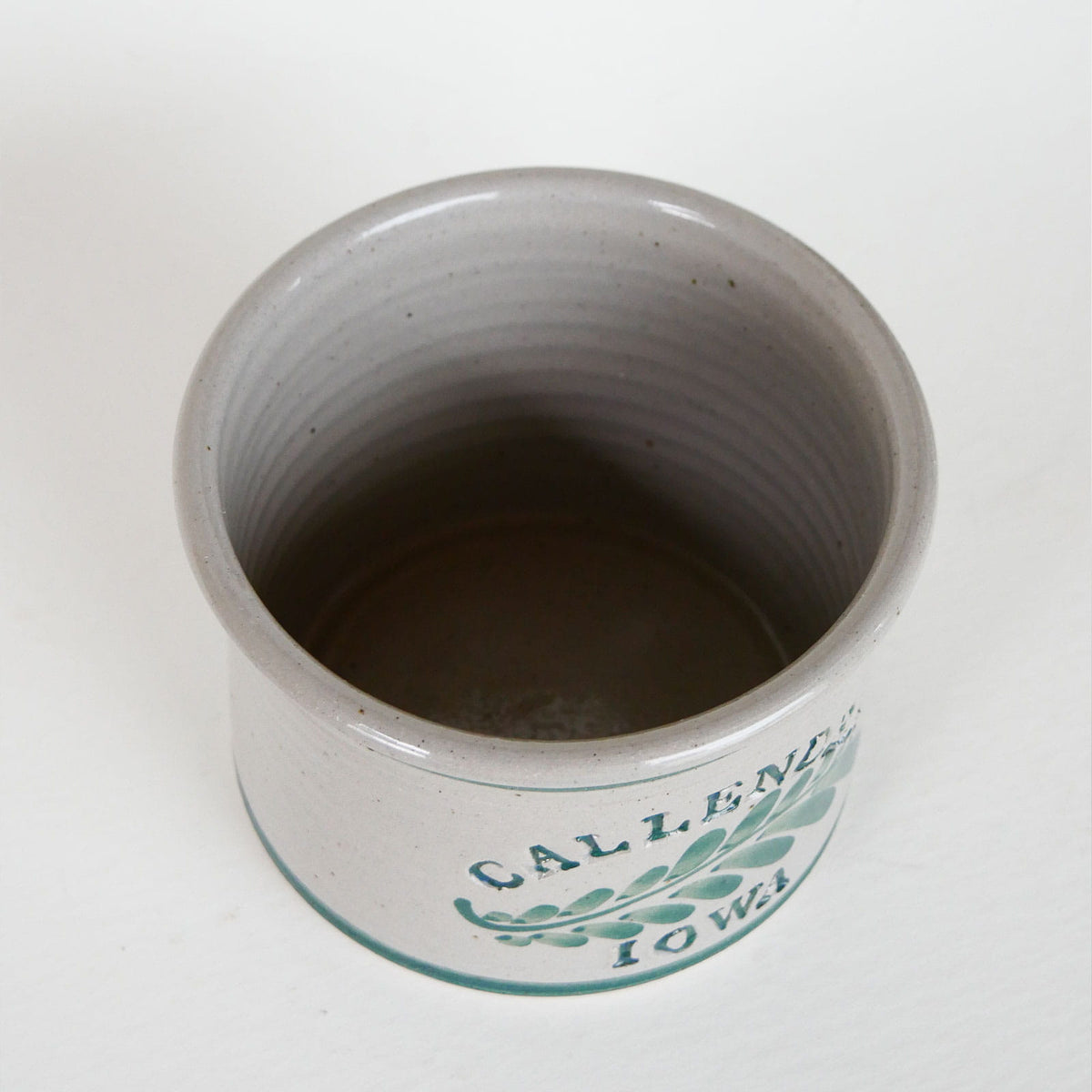 Vintage Iowa Pottery Vase, Iowa Pottery Vase, Vintage Botanical Pottery, Callendar Iowa Pottery, Callendar Iowa Memorbelia, Iowa Pottery, Country Pottery Vase, Farmhouse Pottery