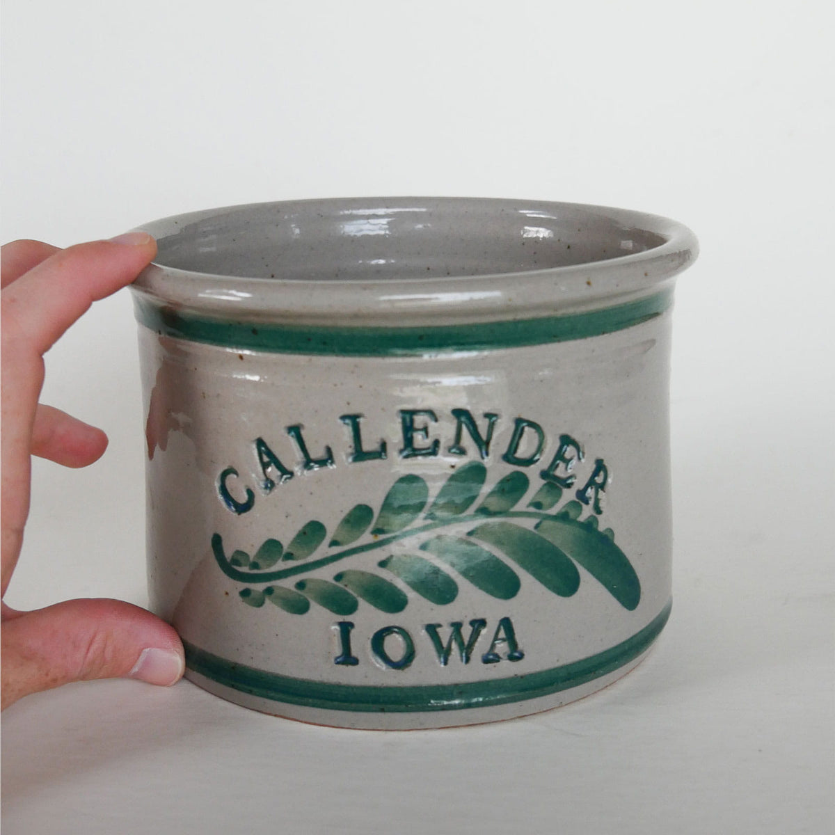 Vintage Iowa Pottery Vase, Iowa Pottery Vase, Vintage Botanical Pottery, Callendar Iowa Pottery, Callendar Iowa Memorbelia, Iowa Pottery, Country Pottery Vase, Farmhouse Pottery
