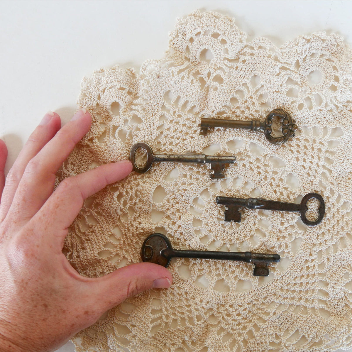 Vintage Metal Skeleton Key Collection, Vintage Apothecary Decor, Vintage Apothecary Keys, Vintage Metal Keys, Antique Keys