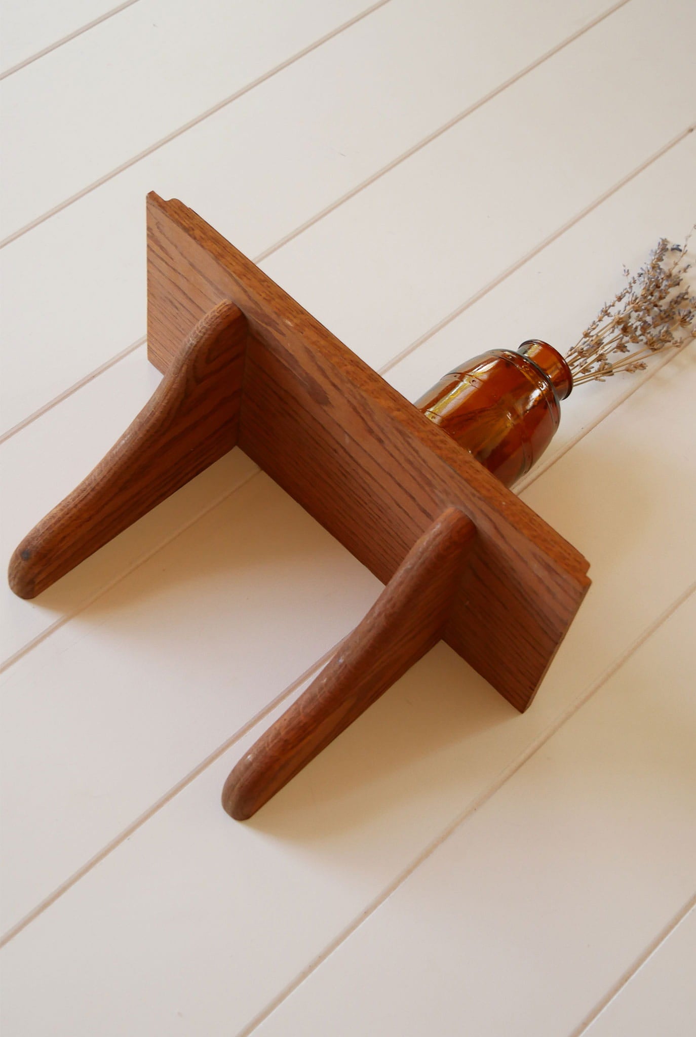 VIntage Oak Wall Mounted Shelf, Vintage Wood Wall Shelf, Vintage Cottage Wall Shelf, Vintage Wall Shelf, Vintage Cottagecore Wall Shelf, Vintage Farmhouse Wall Shelf, Vintage Oak Wood Wall Mounted SHelf