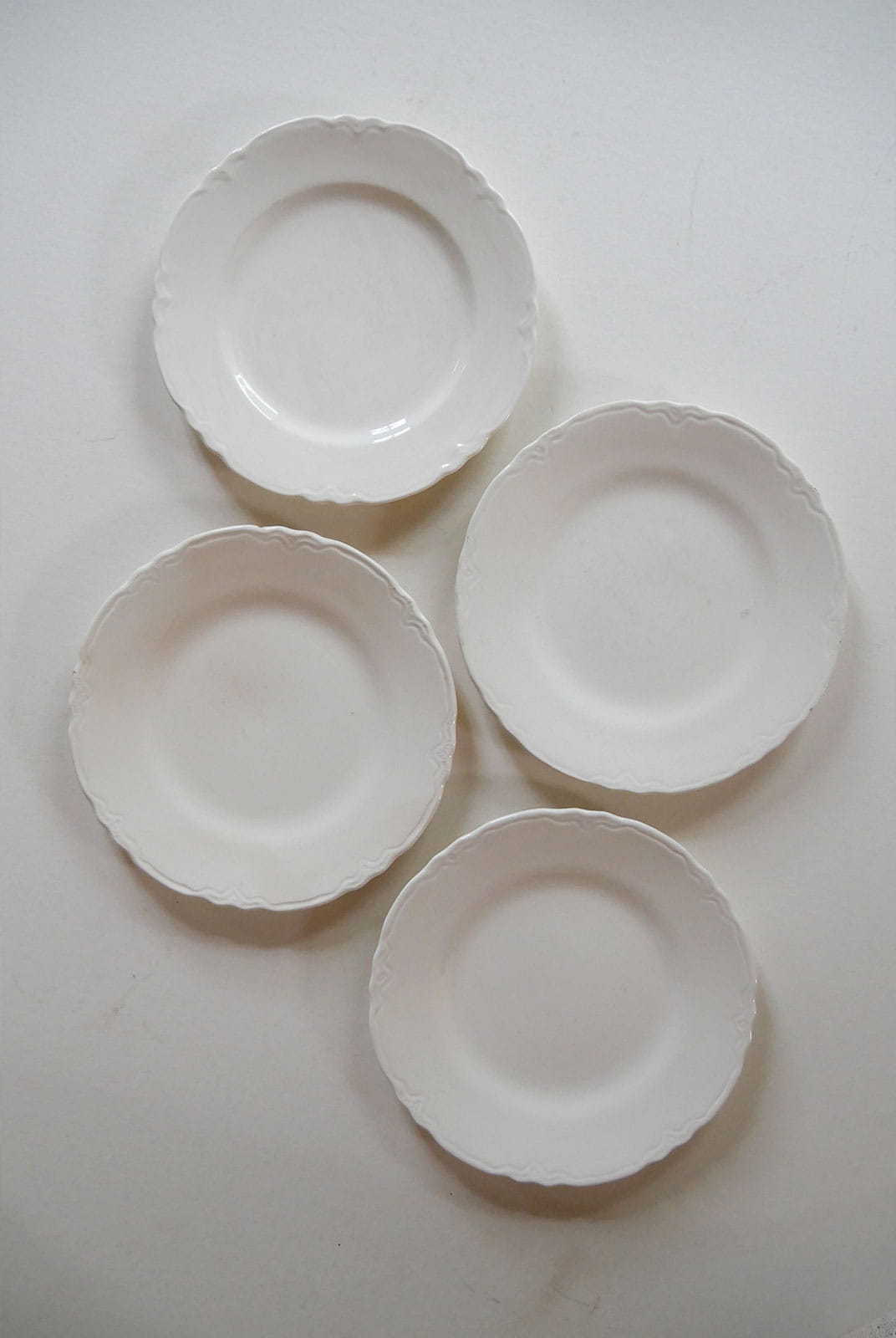 1938 Edwin Knowles Cream Ironstone Plate Collection, Vintage Plates, Vintage Plate Collection, Vintage Floral Scalloped Plates, Cottagecore Plate Wall, Cottage Plate Wall Collection
