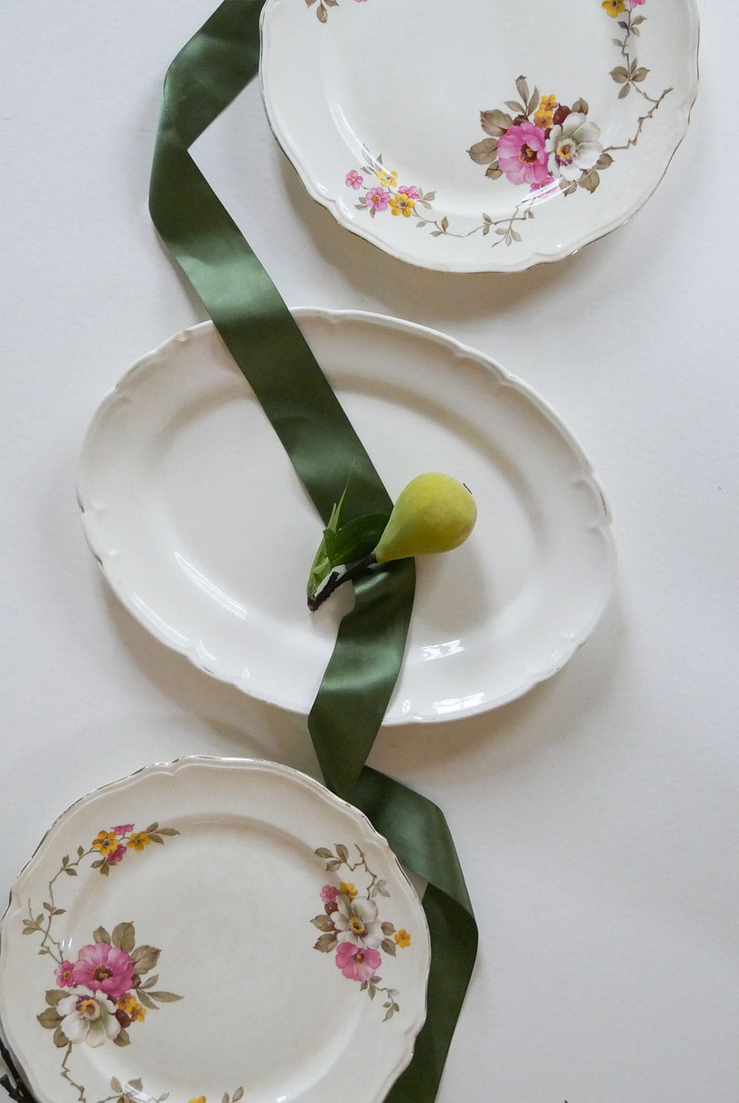 1938 Edwin Knowles Blossom Time Plate Collection, Vintage Plates, Vintage Plate Collection, Vintage Floral Scalloped Plates, Cottagecore Plate Wall, Cottage Plate Wall Collection