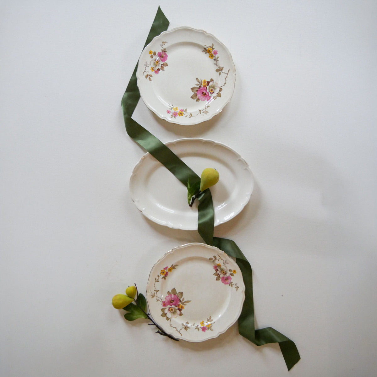 1938 Edwin Knowles Blossom Time Plate Collection, Vintage Plates, Vintage Plate Collection, Vintage Floral Scalloped Plates, Cottagecore Plate Wall, Cottage Plate Wall Collection