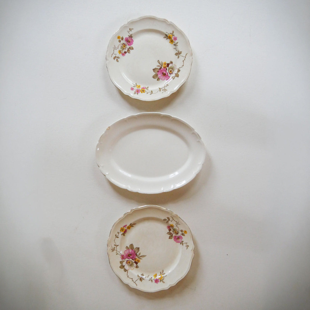 1938 Edwin Knowles Blossom Time Plate Collection, Vintage Plates, Vintage Plate Collection, Vintage Floral Scalloped Plates, Cottagecore Plate Wall, Cottage Plate Wall Collection