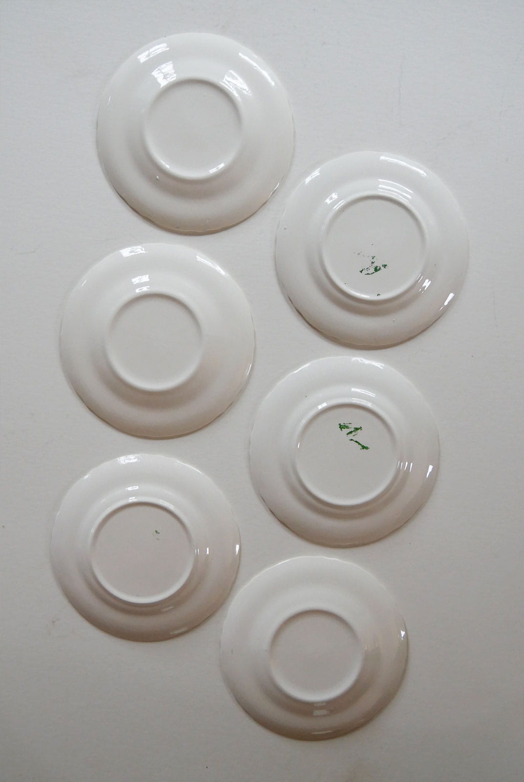 1938 Edwin Knowles Cream Ironstone Plate Collection, Vintage Plates, Vintage Plate Collection, Vintage Floral Scalloped Plates, Cottagecore Plate Wall, Cottage Plate Wall Collection