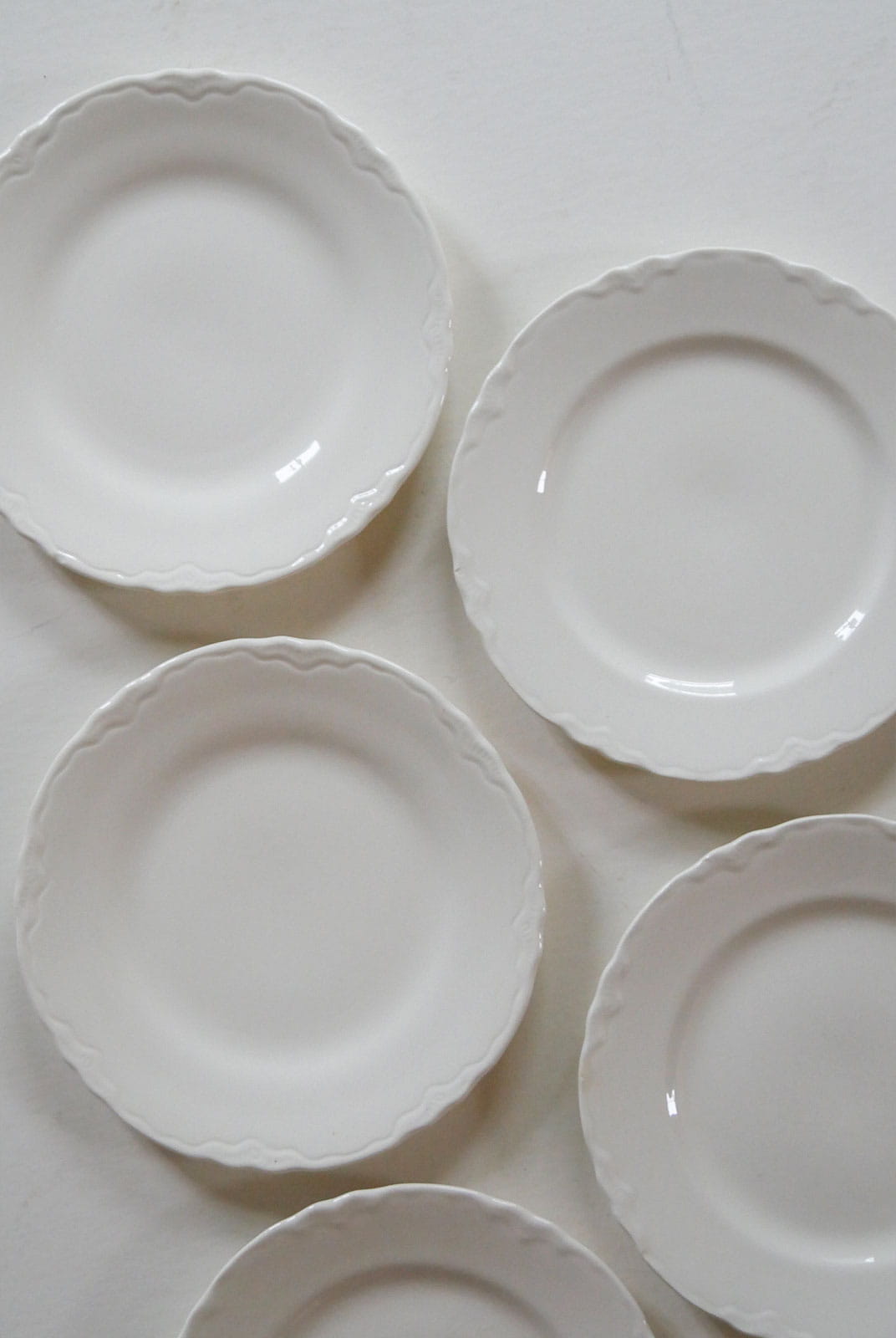 1938 Edwin Knowles Cream Ironstone Plate Collection, Vintage Plates, Vintage Plate Collection, Vintage Floral Scalloped Plates, Cottagecore Plate Wall, Cottage Plate Wall Collection