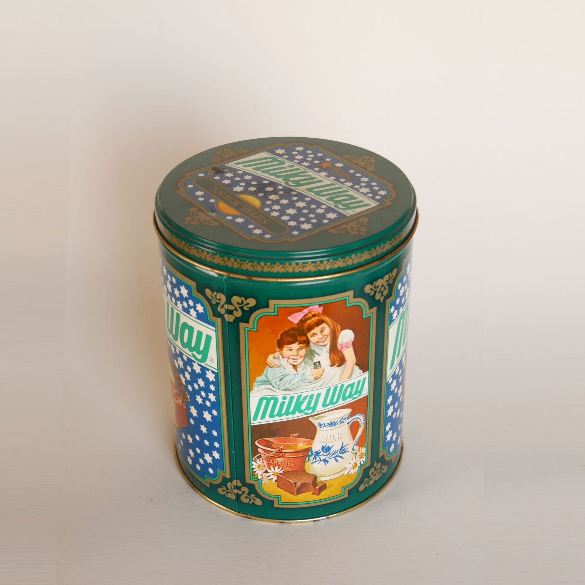 Vintage 32oz Milky Way Tin Container, Vintage Candy Tin, Vintage Chocolate Tin, Vintage Tin, Vintage Milky Way Container Vintage Chocolate Tin Container, Vintage 32 ounce Candy Tin