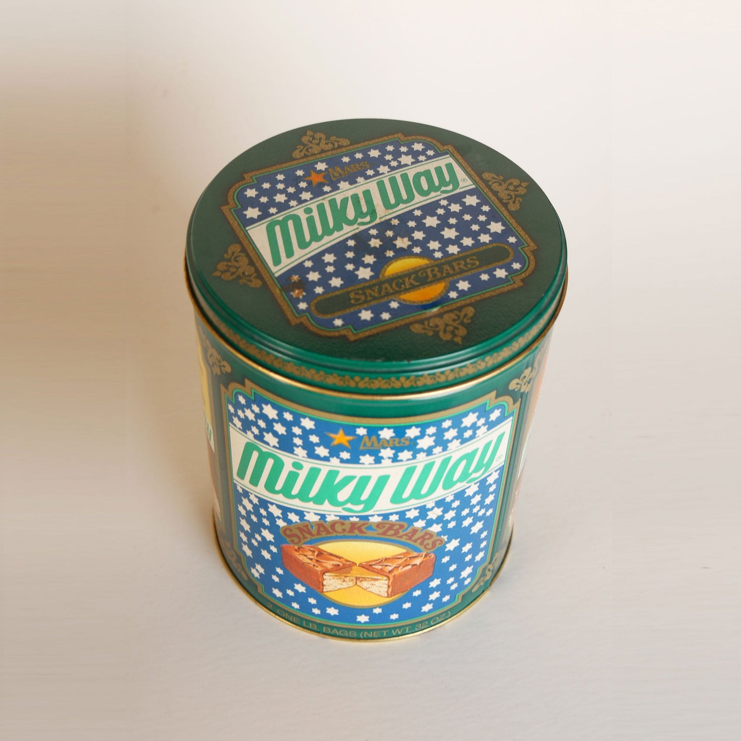 Vintage 32oz Milky Way Tin Container, Vintage Candy Tin, Vintage Chocolate Tin, Vintage Tin, Vintage Milky Way Container Vintage Chocolate Tin Container, Vintage 32 ounce Candy Tin