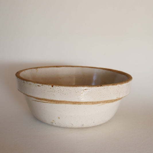 Vintage Crock Bowl, Stoneware Salt Glaze Bowl, Salt Glazed Crock Bowl, Vintage Stoneware Bread Bowl, Vintage Kitchen Decor, Primitive Stoneware, Primtive Salt Glaze Bowl, Vintage Beige Stoneware Bowl