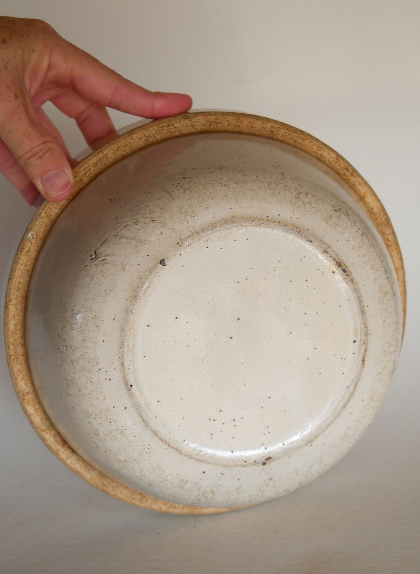 Vintage Crock Bowl, Stoneware Salt Glaze Bowl, Salt Glazed Crock Bowl, Vintage Stoneware Bread Bowl, Vintage Kitchen Decor, Primitive Stoneware, Primtive Salt Glaze Bowl, Vintage Beige Stoneware Bowl