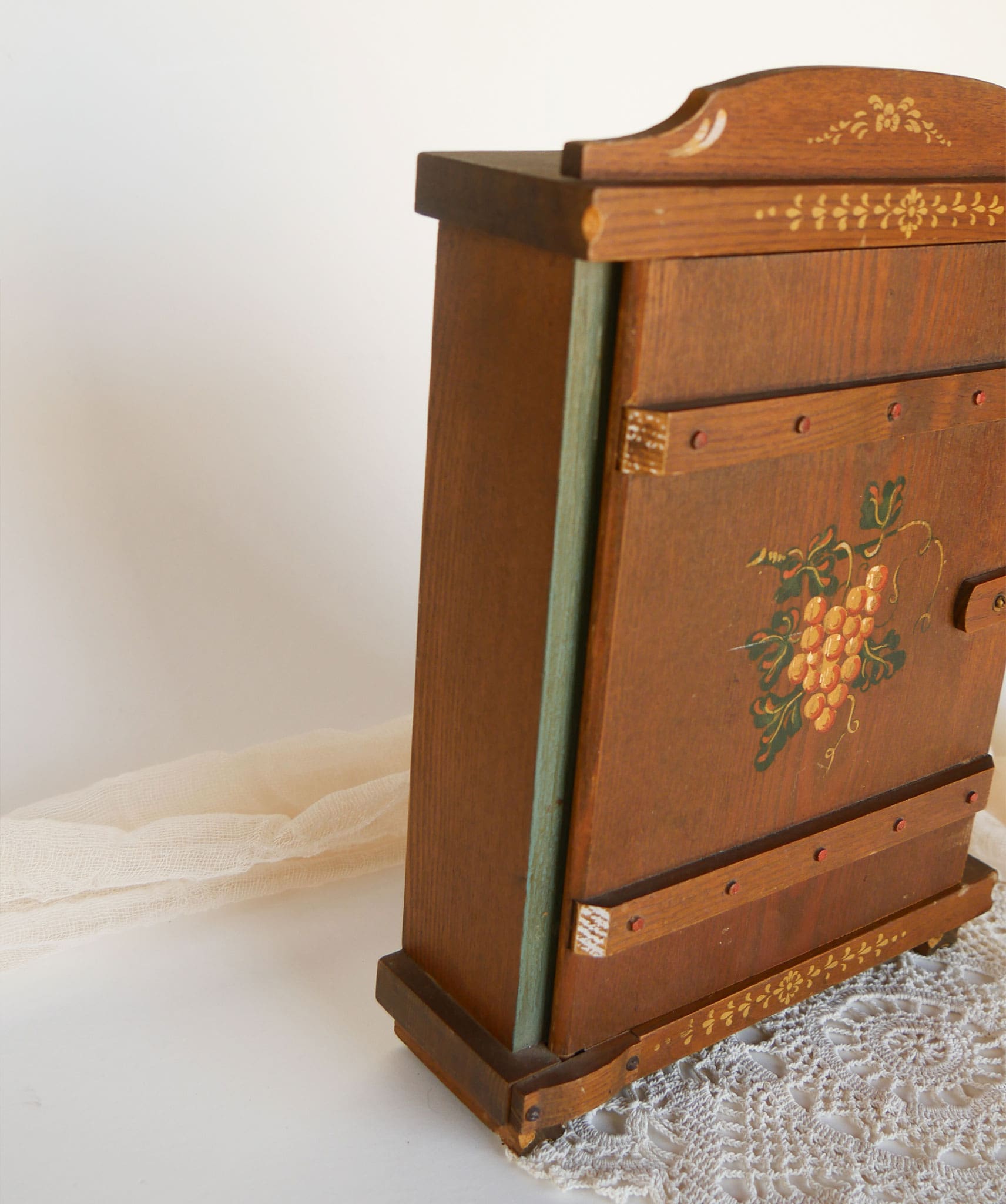 Vintage ANRI Italian Handcrafted Wine Wall Cabinet, Folk Art Wall Cabinet, Vintage Folk Art Decor, Vintage Folk Art Wine Cabinet