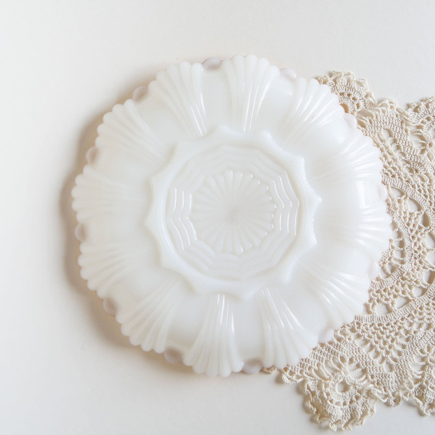 Vintage Fire King Anchor Hocking Deviled Egg Glassware with Scalloped Gold Rim Vintage Anchor HOcking Egg Tray, Vintage White and Gold Deviled Egg Plate