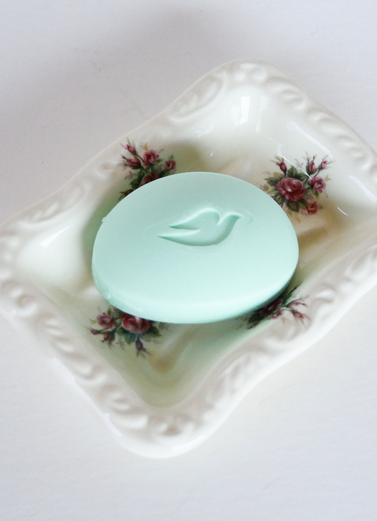 Vintage VB Athena Ceramic Rosebud Soap Dish, Vintage Floral Bathroom Decor, Vintage Floral Decor, Vintage Cottage Decor, Cottagecore Bathroom, Vintage Home Decor