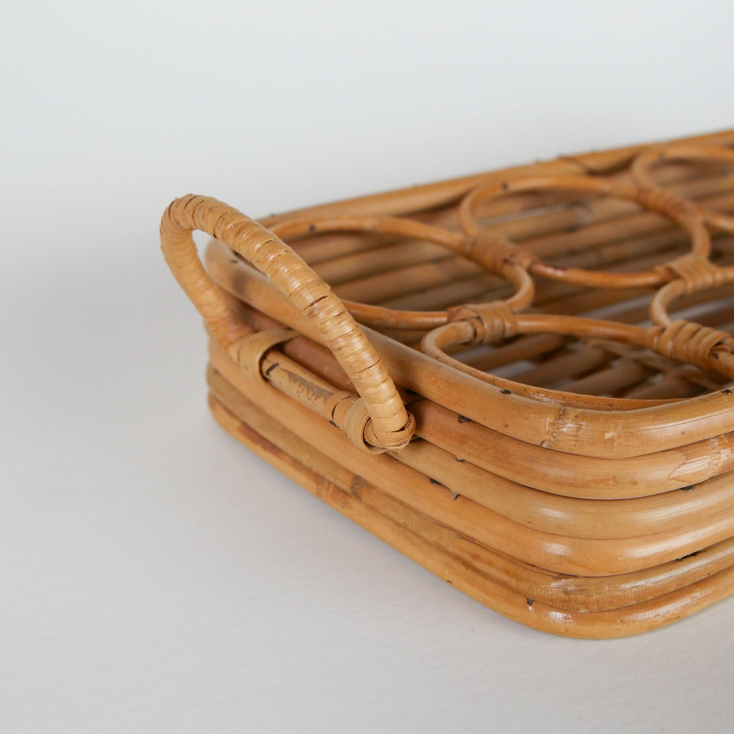 Vintage Bamboo Drink Tray, MCM Bamboo Tray, Vintage Wicker Tray, Wicker Drink Tray, Bamboo Drink Tray, Vintage Tray, Vintage Wicker Tray, Vintage MCM Tray, Vintage Home Decor
