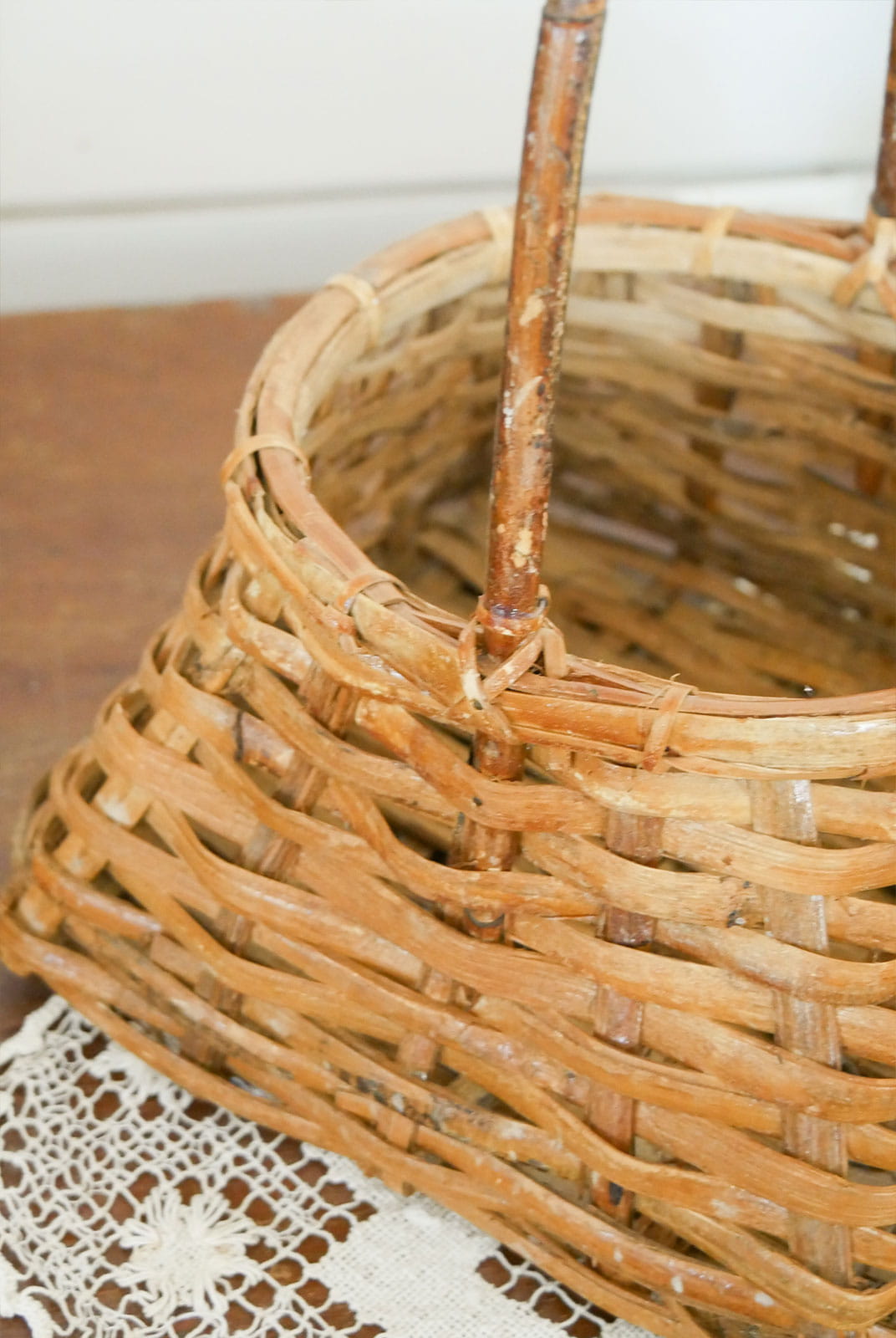 Vintage Bamboo Handle Wicker Woven Basket, Vintage Bamboo Woven Basket with Handle, Vintage Farmhouse Baskets