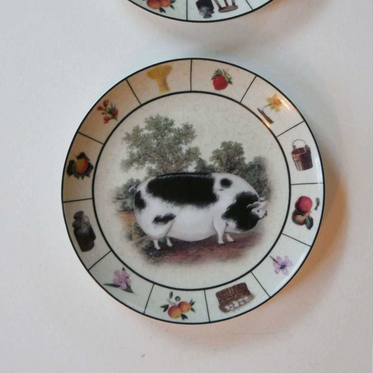 Vintage Barnyard Plate Collection, Barnyard Rooster Plate, Barnyard Pig Plate, Vintage Farmhouse Plates, Vintage Rooster Plate, Vintage Farm Plate, Vintage Black and White Pig Plate, Vintage Farmhouse Kitchen Wall Decor