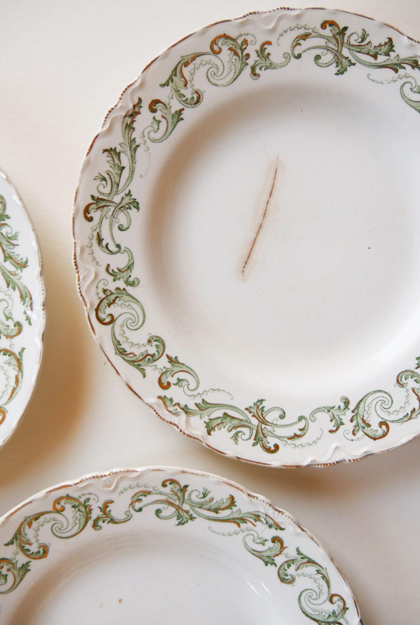 Vintage Berkeley J&G Meakin Hanley England Green Floral Plate Collection, Set of 8, Vintage Green England Plates, Vintage Made in England Plates, VIntage Plate COllection, Vintage Green Floral Plate Collection, Vintage Green Floral Plate Wall, Vintage Plate WAll Collection, Vintage Made in England Plates