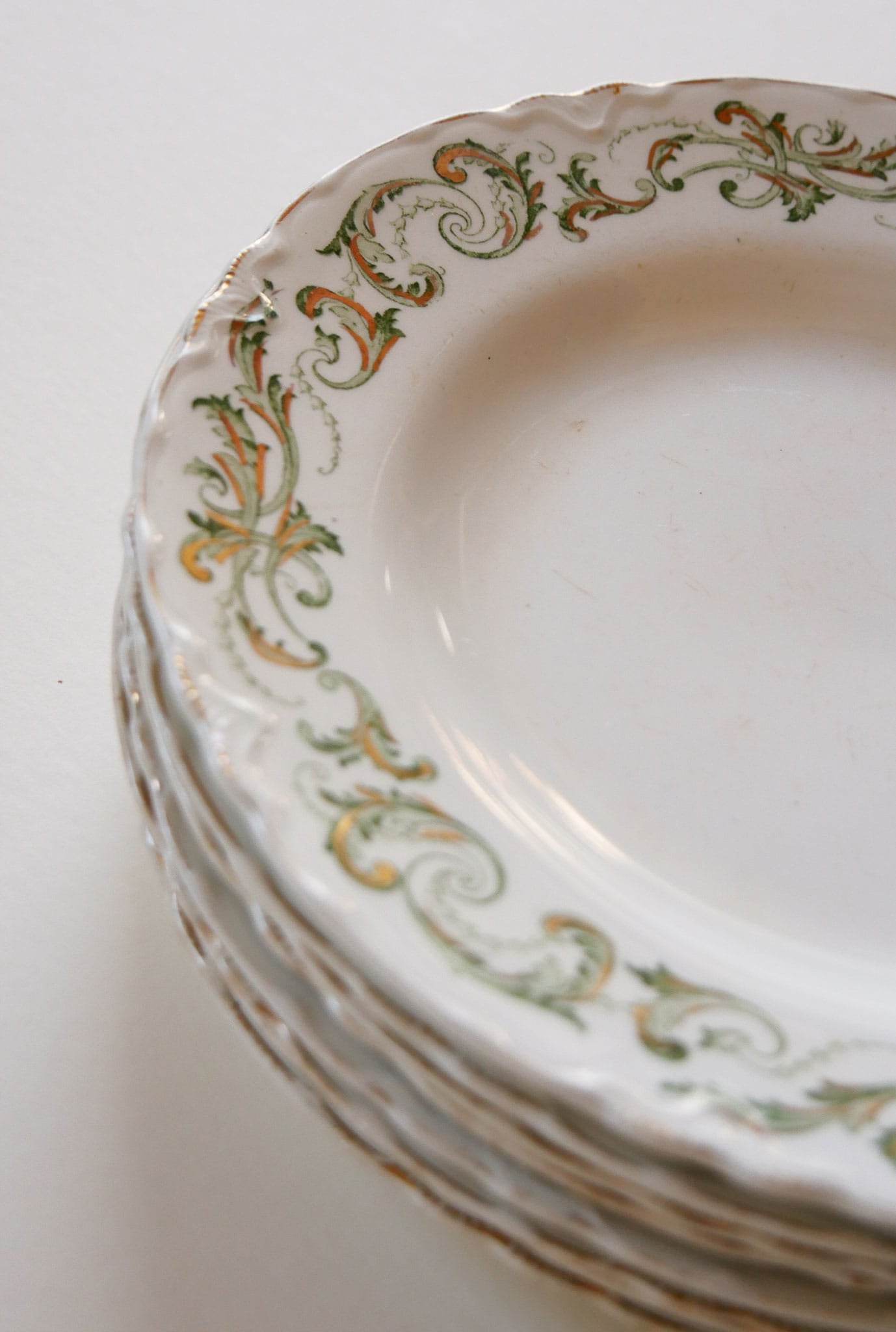 Vintage Berkeley J&G Meakin Hanley England Green Floral Plate Collection, Set of 8, Vintage Green England Plates, Vintage Made in England Plates, VIntage Plate COllection, Vintage Green Floral Plate Collection, Vintage Green Floral Plate Wall, Vintage Plate WAll Collection, Vintage Made in England Plates