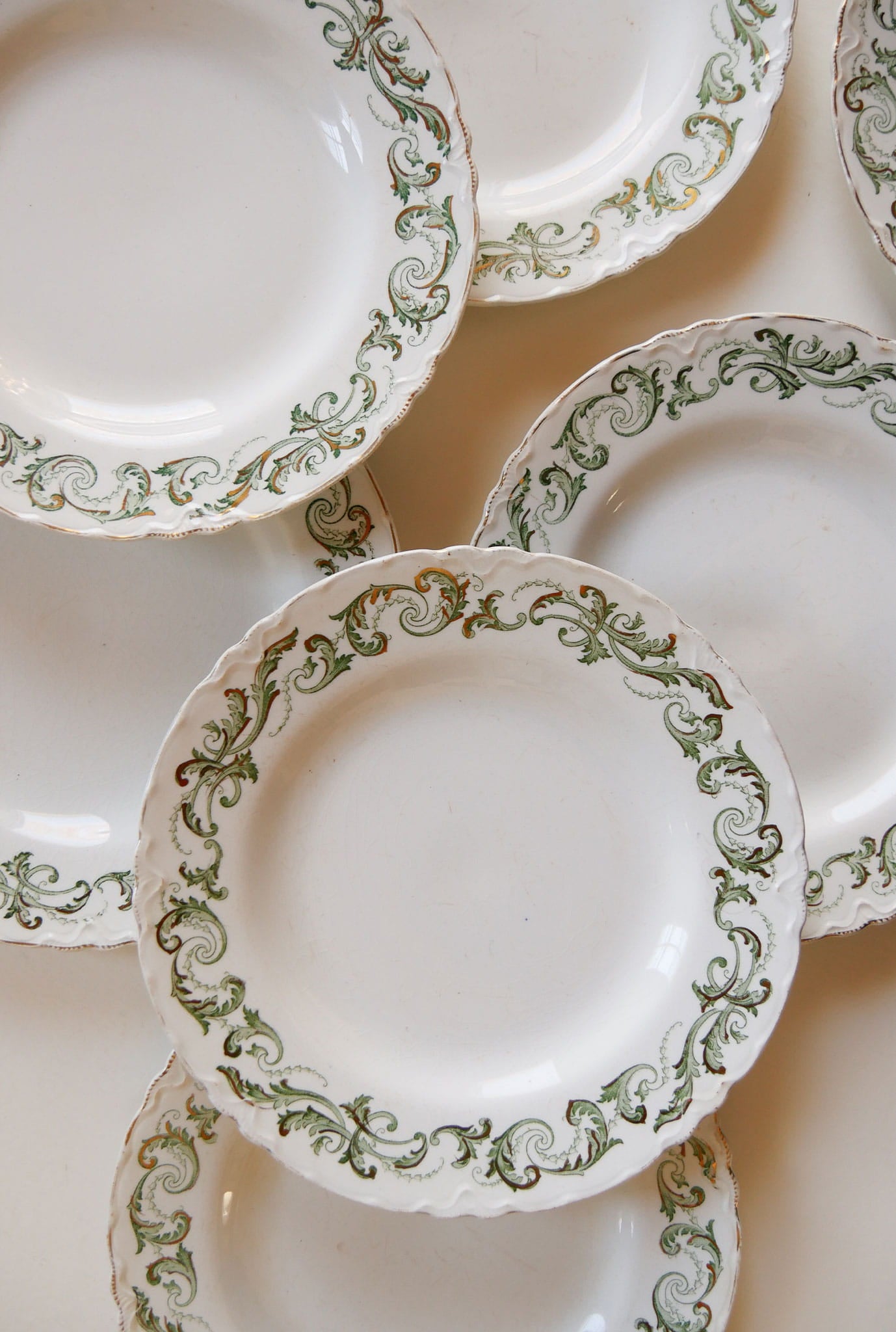 Vintage Berkeley J&G Meakin Hanley England Green Floral Plate Collection, Set of 8, Vintage Green England Plates, Vintage Made in England Plates, VIntage Plate COllection, Vintage Green Floral Plate Collection, Vintage Green Floral Plate Wall, Vintage Plate WAll Collection, Vintage Made in England Plates