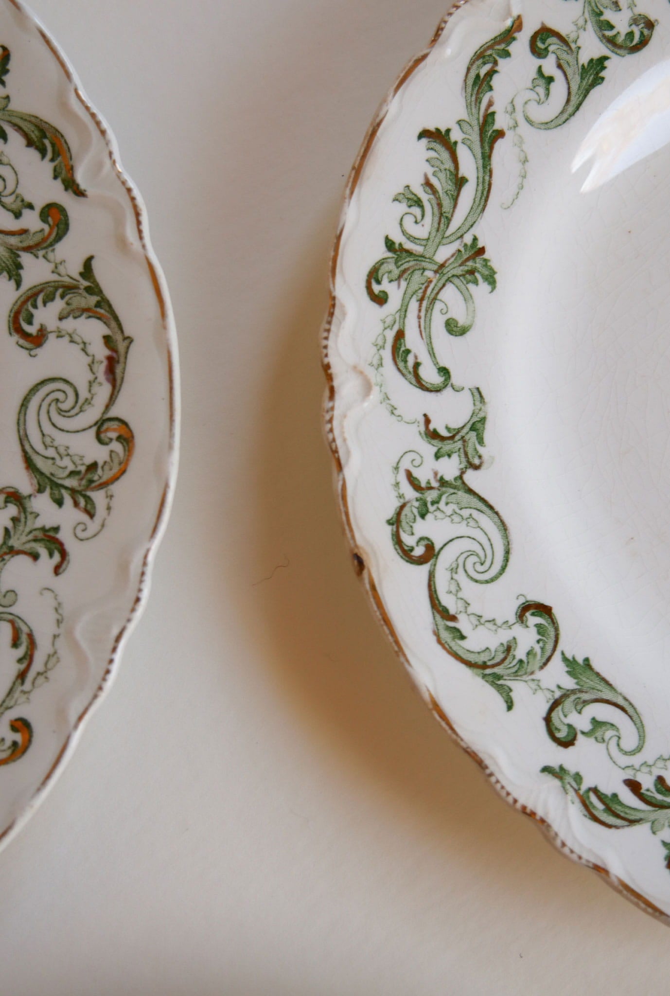 Vintage Berkeley J&G Meakin Hanley England Green Floral Plate Collection, Set of 8, Vintage Green England Plates, Vintage Made in England Plates, VIntage Plate COllection, Vintage Green Floral Plate Collection, Vintage Green Floral Plate Wall, Vintage Plate WAll Collection, Vintage Made in England Plates