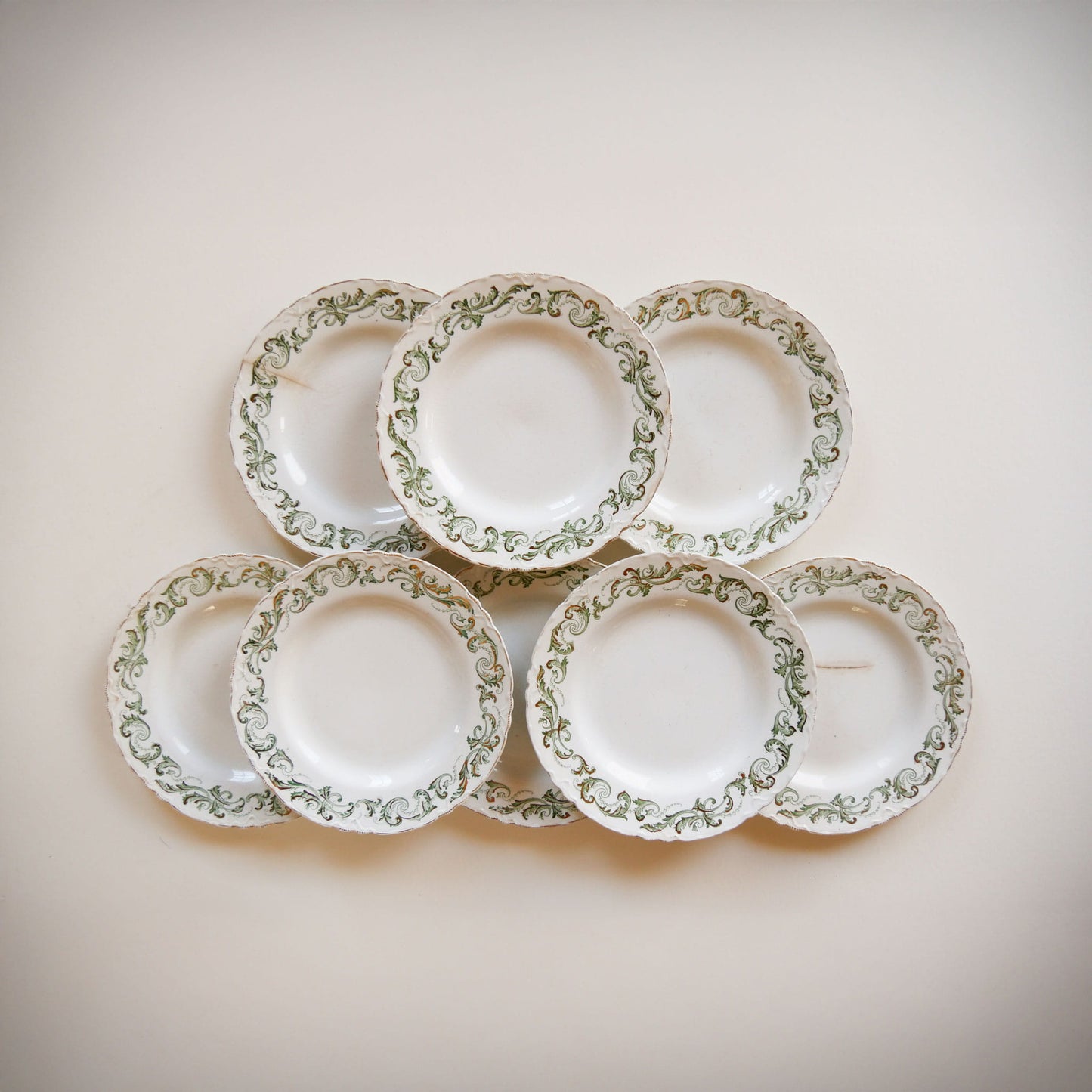 Vintage Berkeley J&G Meakin Hanley England Green Floral Plate Collection, Set of 8, Vintage Green England Plates, Vintage Made in England Plates, VIntage Plate COllection, Vintage Green Floral Plate Collection, Vintage Green Floral Plate Wall, Vintage Plate WAll Collection, Vintage Made in England Plates