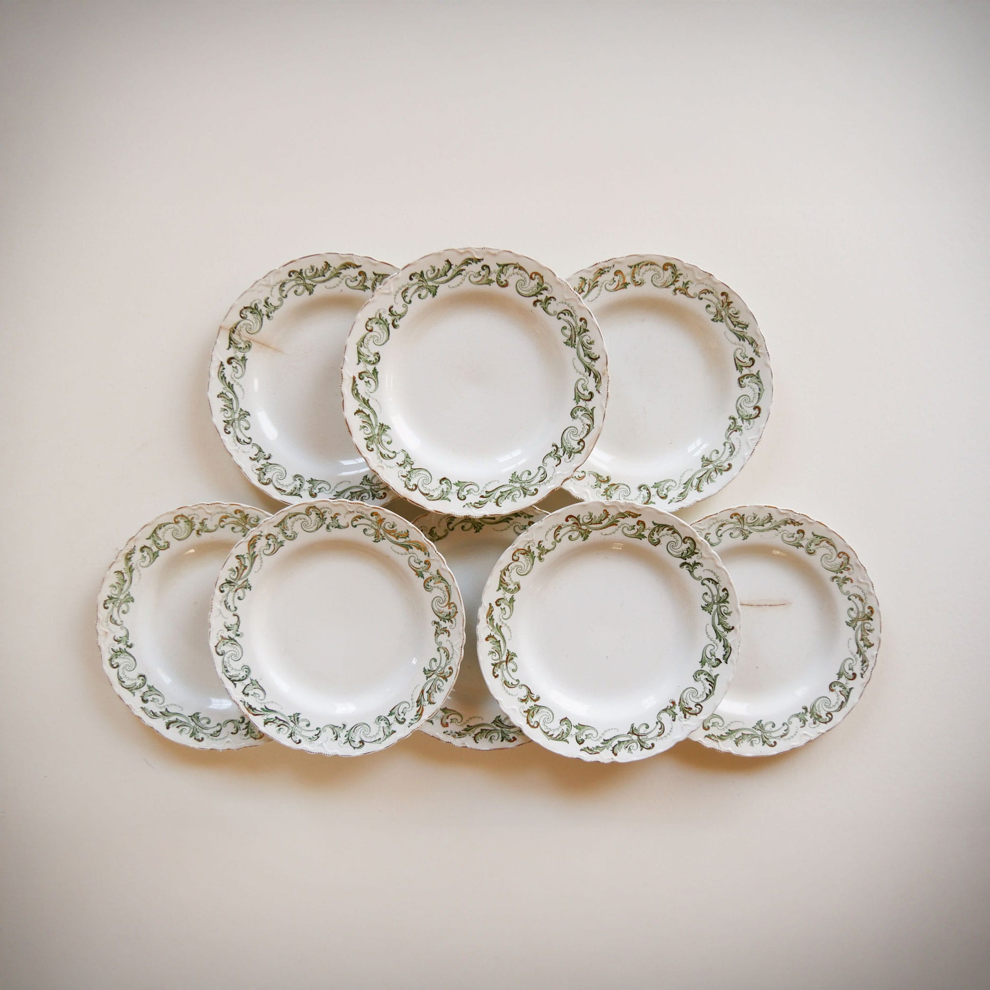 Vintage Berkeley J&G Meakin Hanley England Green Floral Plate Collection, Set of 8, Vintage Green England Plates, Vintage Made in England Plates, VIntage Plate COllection, Vintage Green Floral Plate Collection, Vintage Green Floral Plate Wall, Vintage Plate WAll Collection, Vintage Made in England Plates