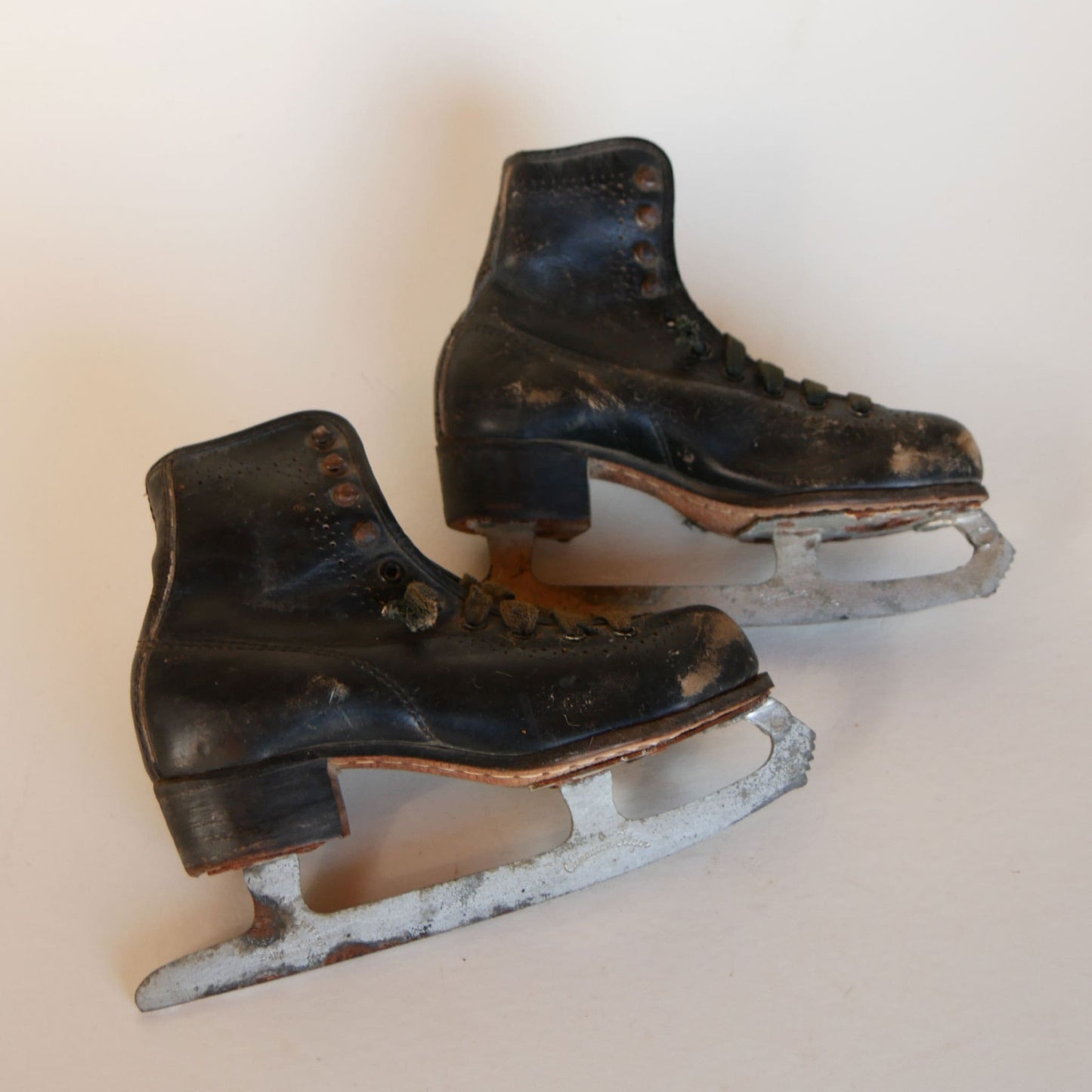 Vintage Black Children's Ice Skates with Laces, Antique Ice Skates